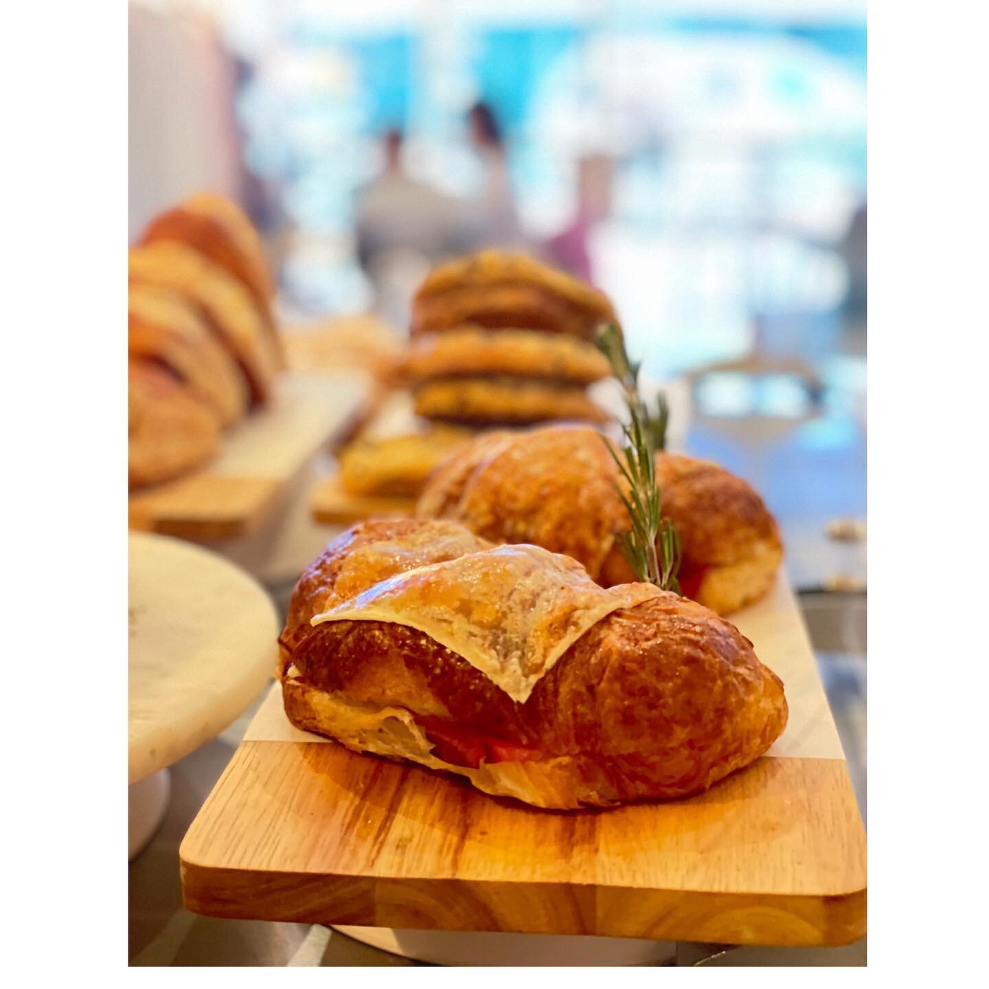 We love ham &amp; cheese croissant 🥐 #breakfast #frenchcaf&eacute; #nyceats #fidi #downtown