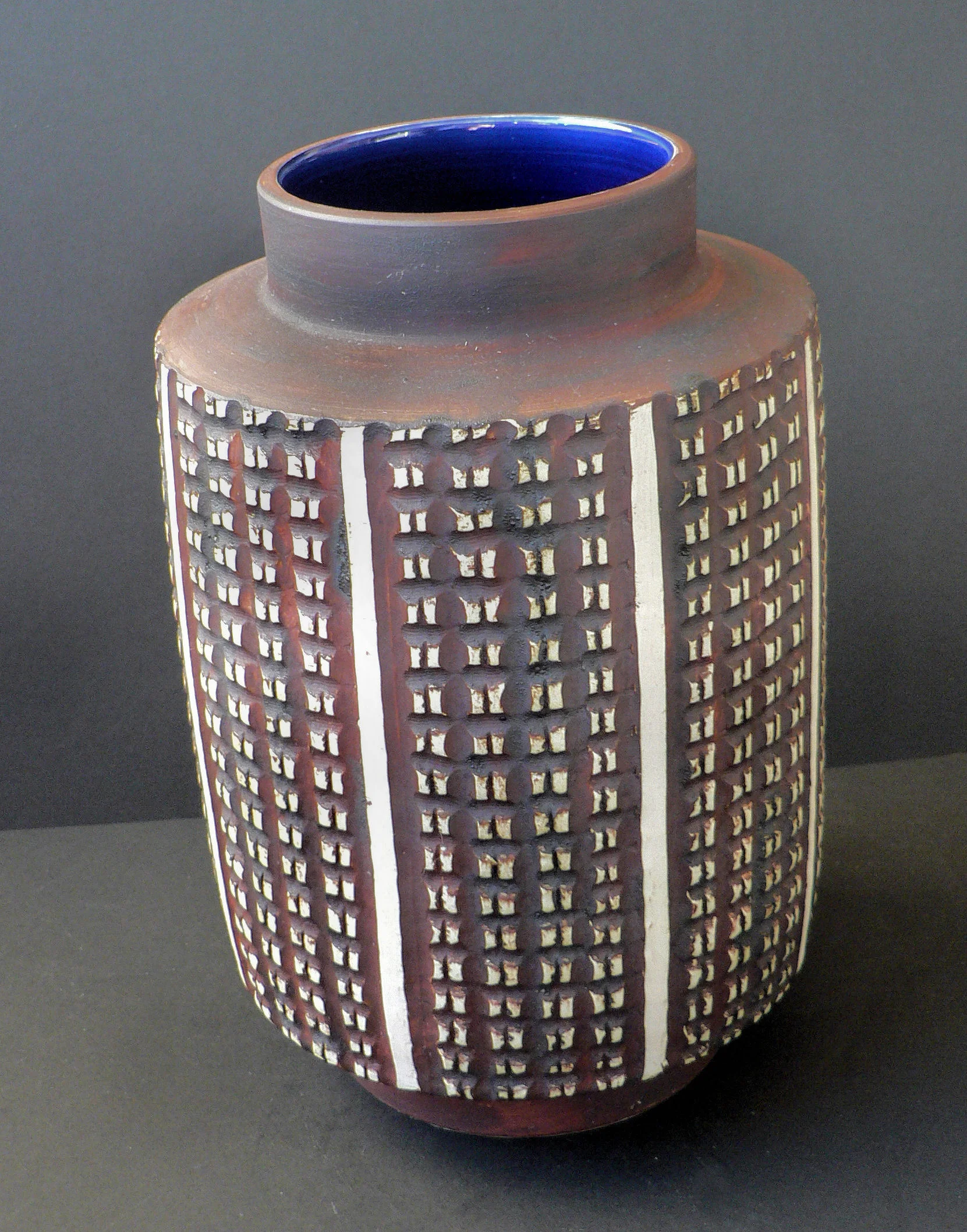 The Poole Studio Vases The Virtual Museum Of Poole Pottery