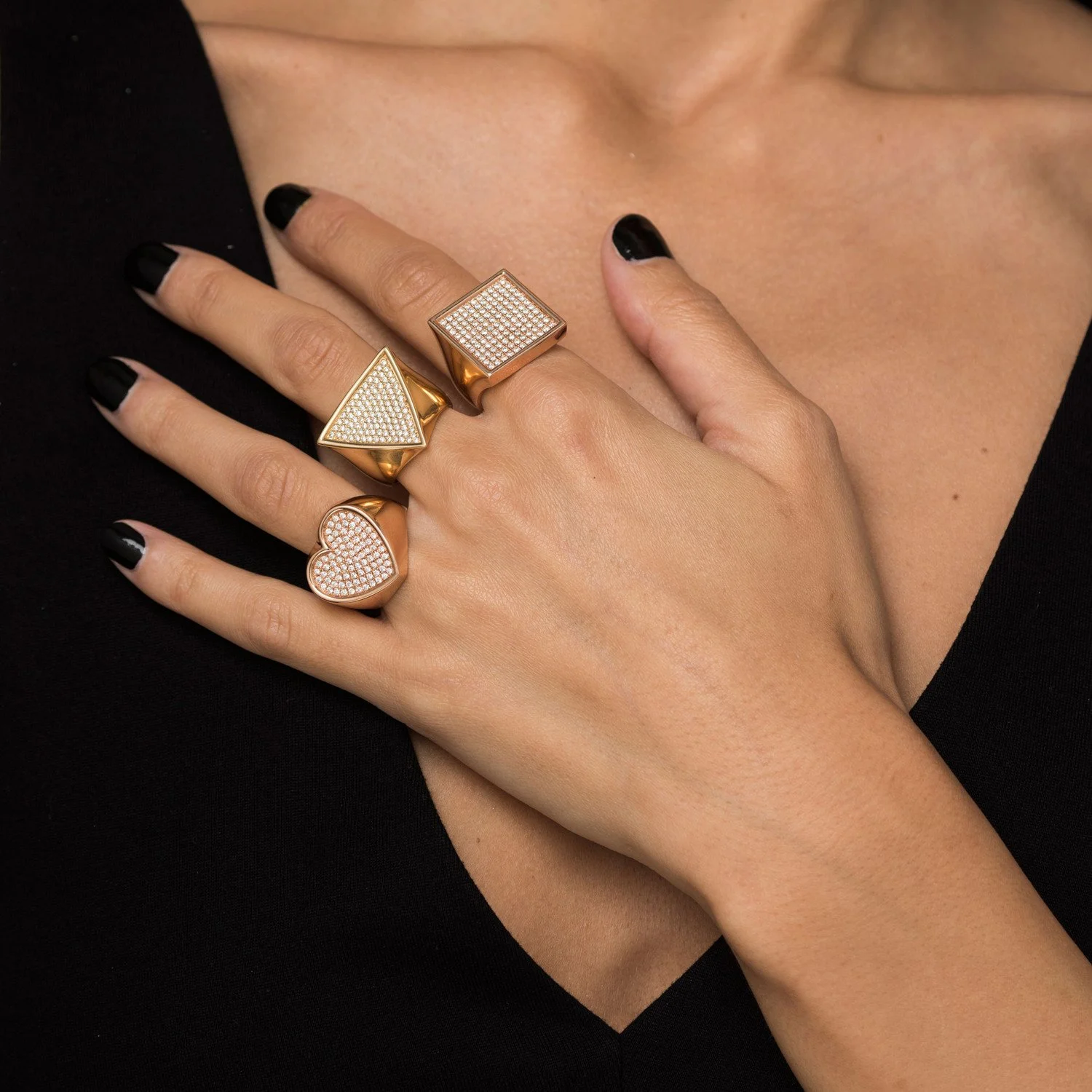 18k-surface-ring-collection_42452b42-7ac0-49c1-a36e-c03177d11c42.jpg
