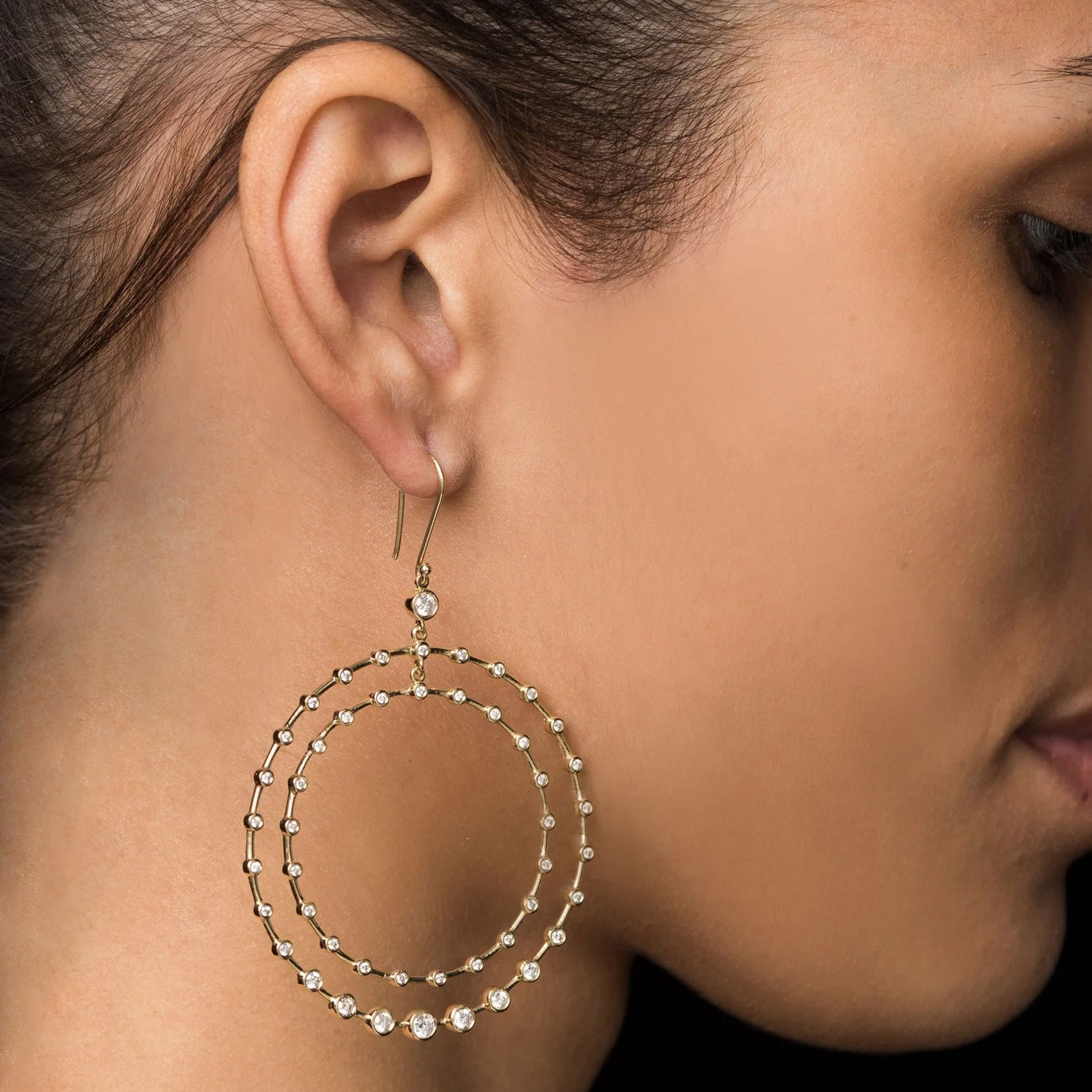 18k-double-hoops_b2aba2c0-6f0f-465b-8364-922ec5bca5f4.jpg