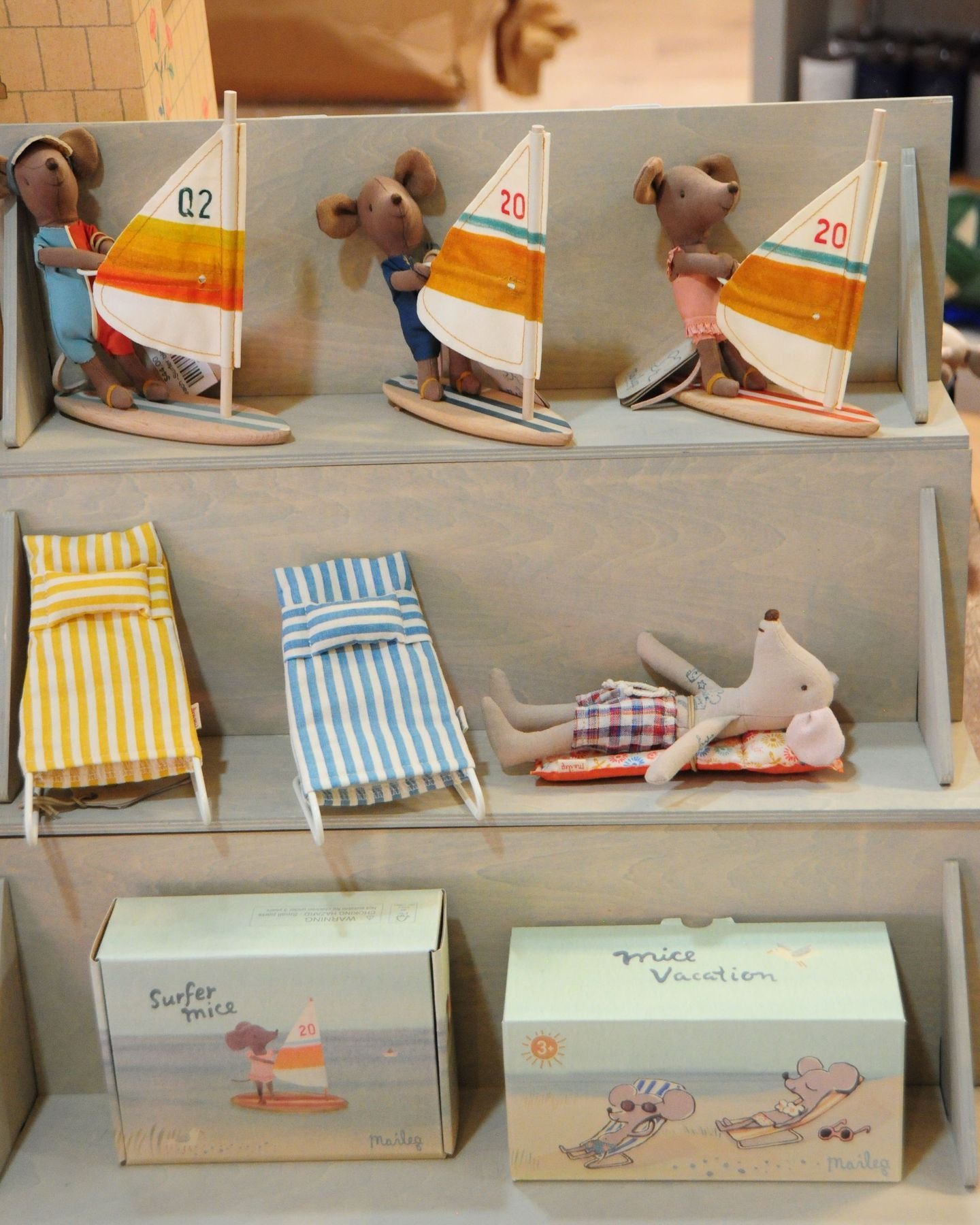Small but full of charm 🐭✨
Maileg mice are the sweetest little keepsakes&mdash;perfect for playtime, collecting, or adding a touch of whimsy to a nursery or gift.

Find them in store at The Pelican&rsquo;s Pouch.

#maileg #mailegmice #hiltonheadgift