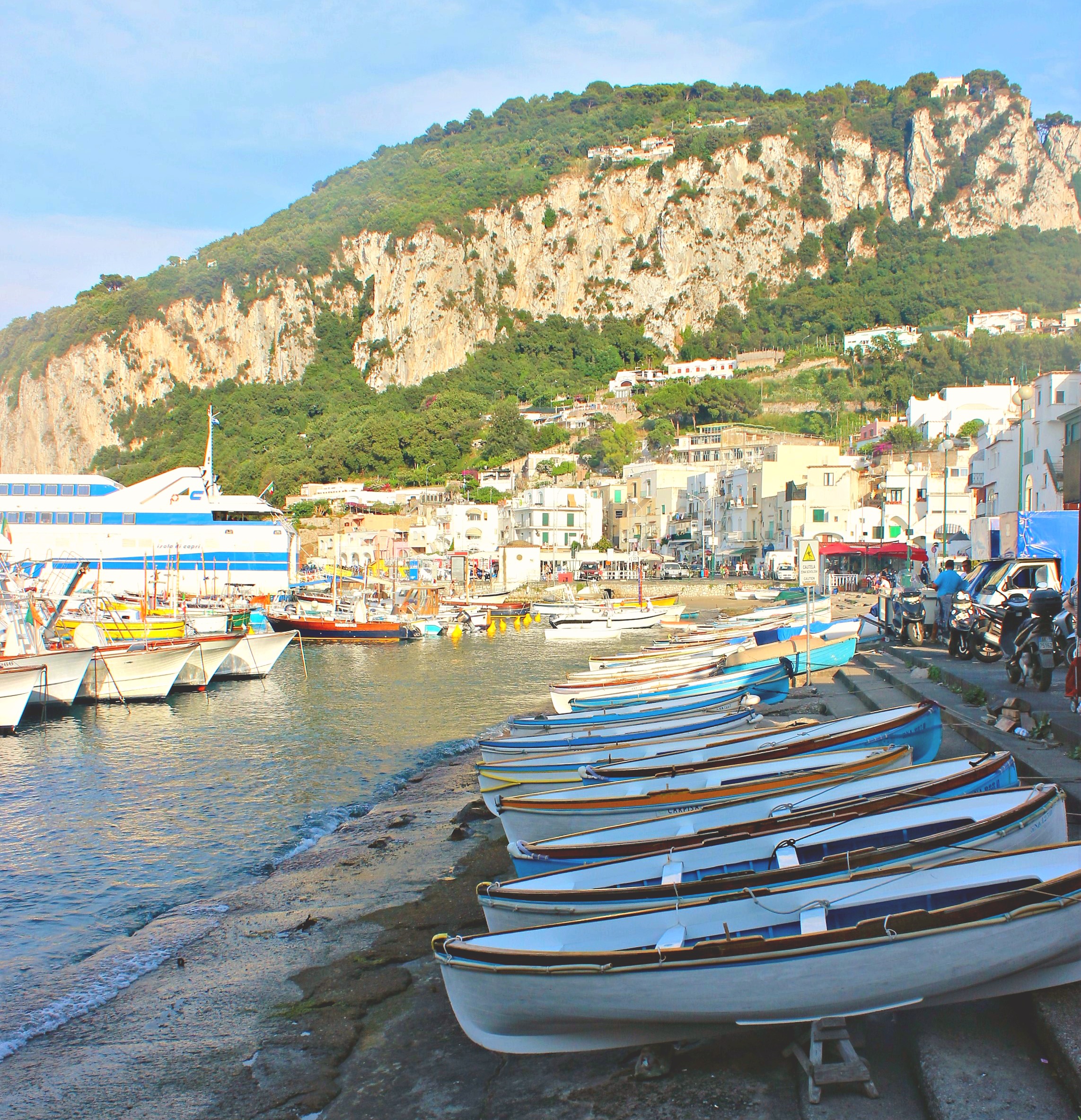 Boating to the Dreamy Isle of Capri