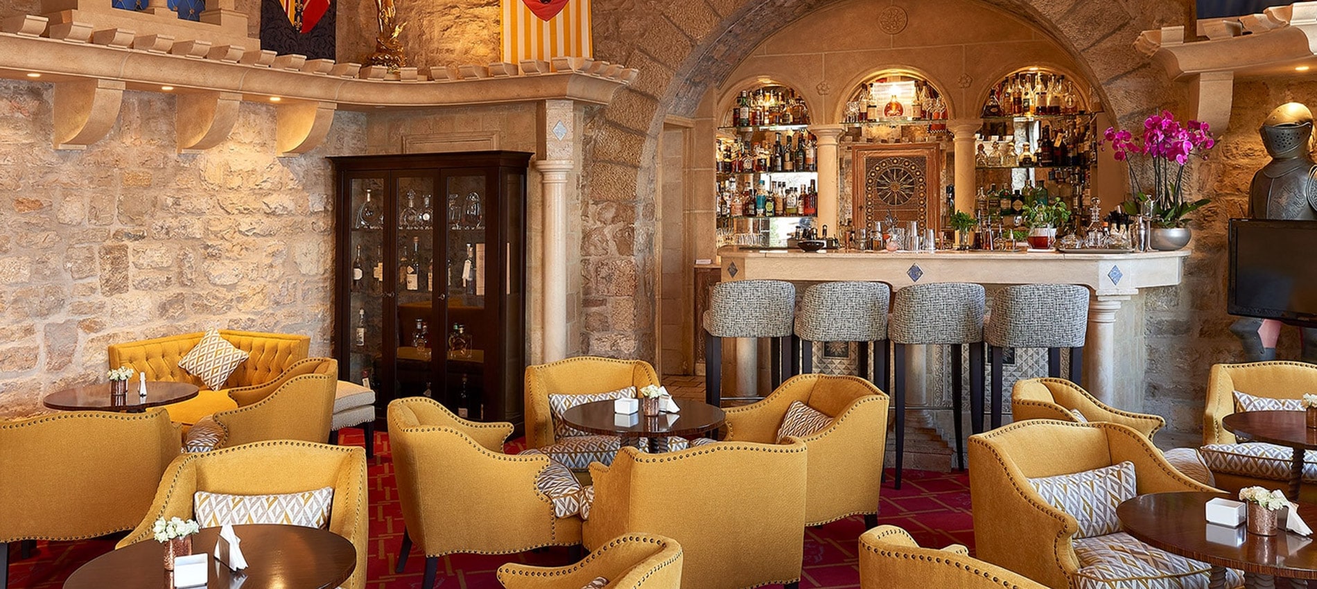 chevre-dor-luxury-hotel-37-w.jpg