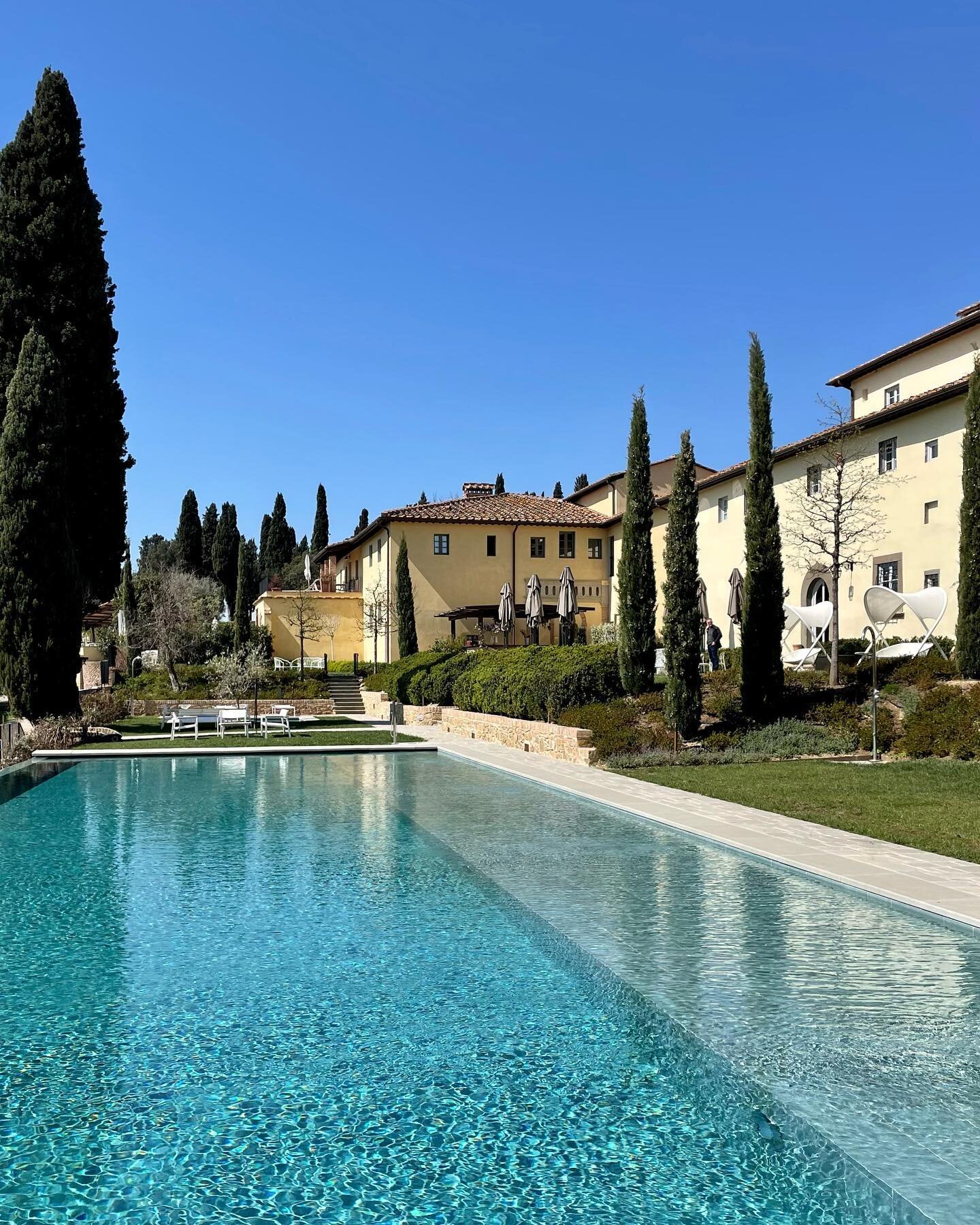 Our time at Villa Petriolo - a true Tuscan dream. ☀️This lovingly restored villa  is &ldquo;transformed into an agricultural estate,
where centuries of history are reflected. The
stimulation of the senses by nature, the
possibility of accommodation t