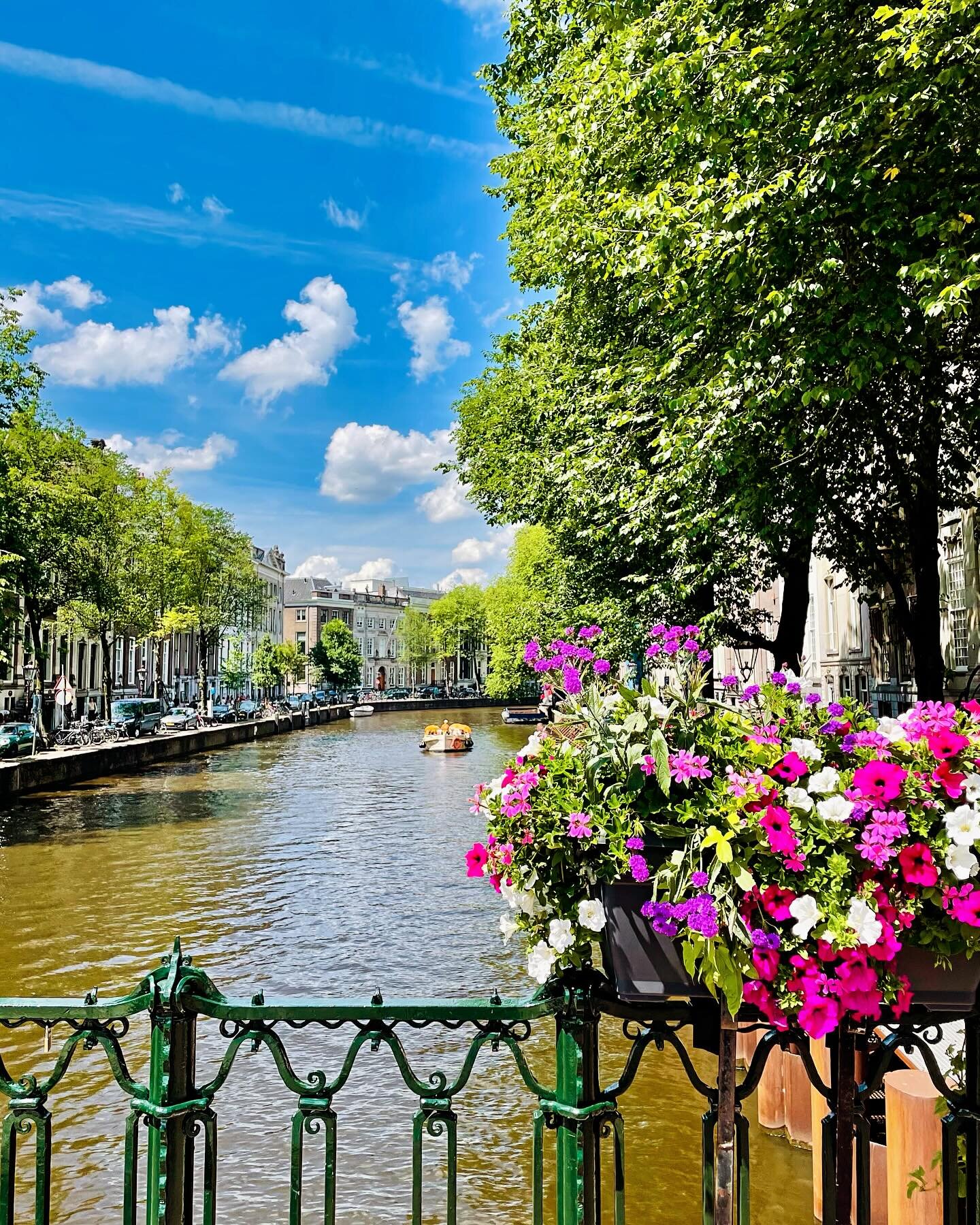 Booking vibrant Amsterdam 💐🌸💐🌺💐🌷💐 for longtime VIP clients today. It&rsquo;s always a treat to put beautiful destinations on the horizon for special people. #traveladvisor #luxurytravel #amsterdam