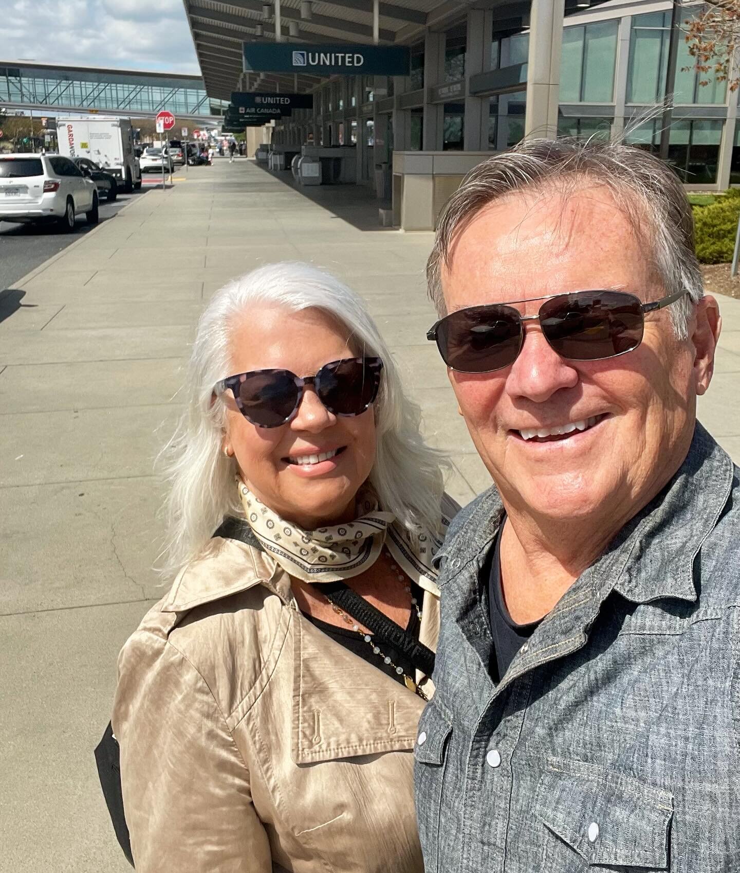 My sweet hubby @scottclindstrom dropping me off at the airport for my nearly 2 week trip to Italy with @nebeclubevents. Mixed feelings for us both as our favorite thing is adventuring together. 😍 Thank goodness for Face Time!  Me- very happy about m