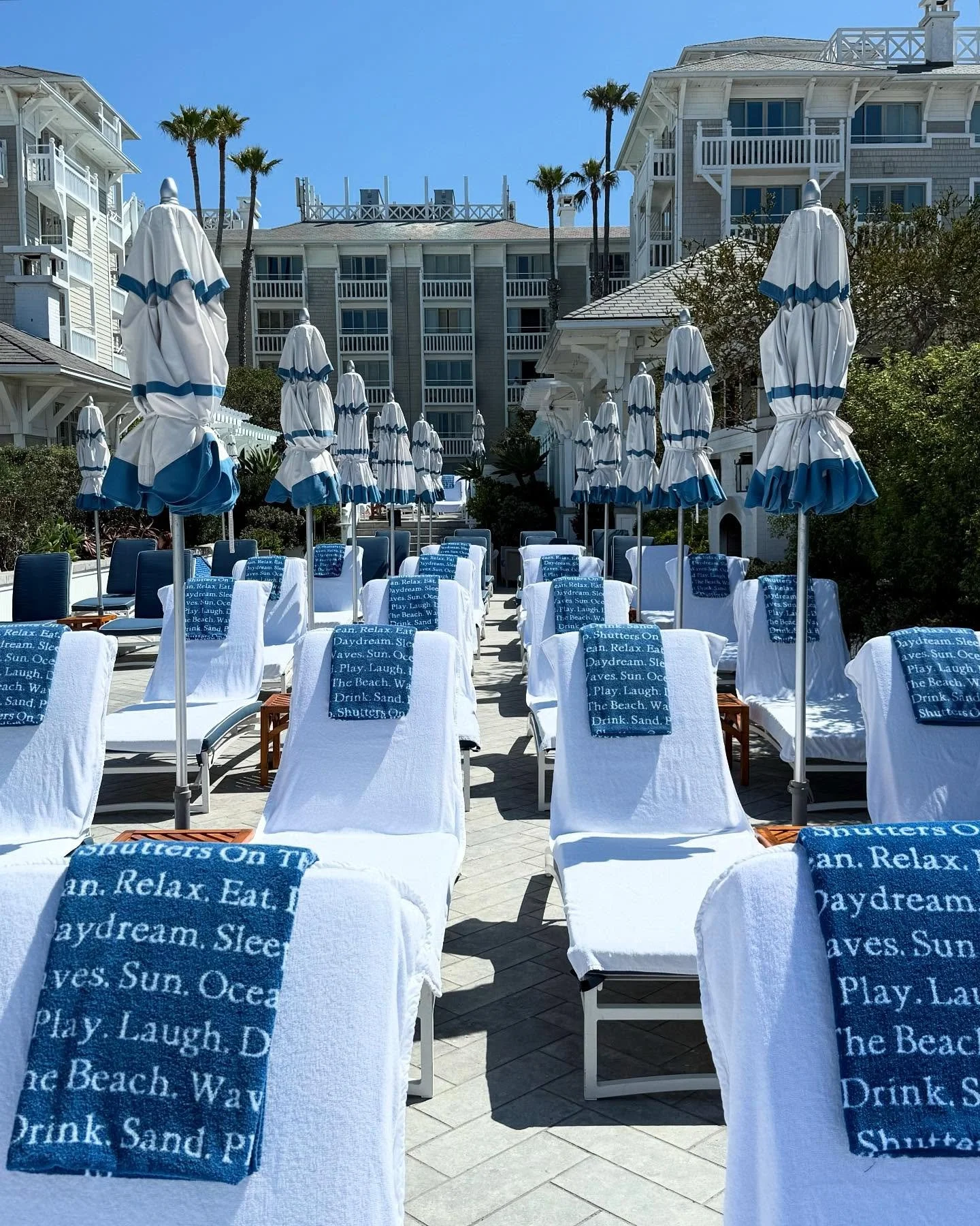 We enjoyed a sublime stay at the laid-back yet luxurious Shutters on the Beach in Santa Monica- a beachy destination filled with nostalgia for us both. Thanks to @shuttersca and @hotelcasadelmar for the belated birthday surprises! 🎂 The perfect beac