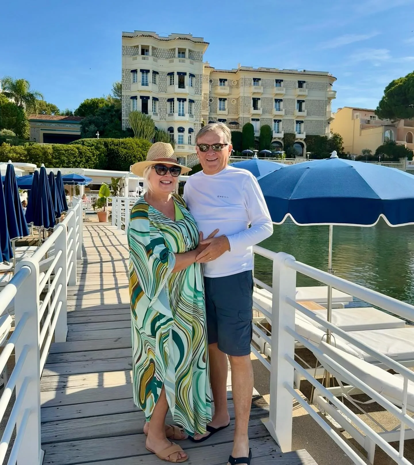 Following our exquisite Explora ll cruise on the Med Scott and I flew over to the French Riviera for a few days to celebrate our 25th wedding anniversary! 💍🥂 We could not have chosen a more perfect spot than Belles Rives in Cap&rsquo;d Antibes! Fra