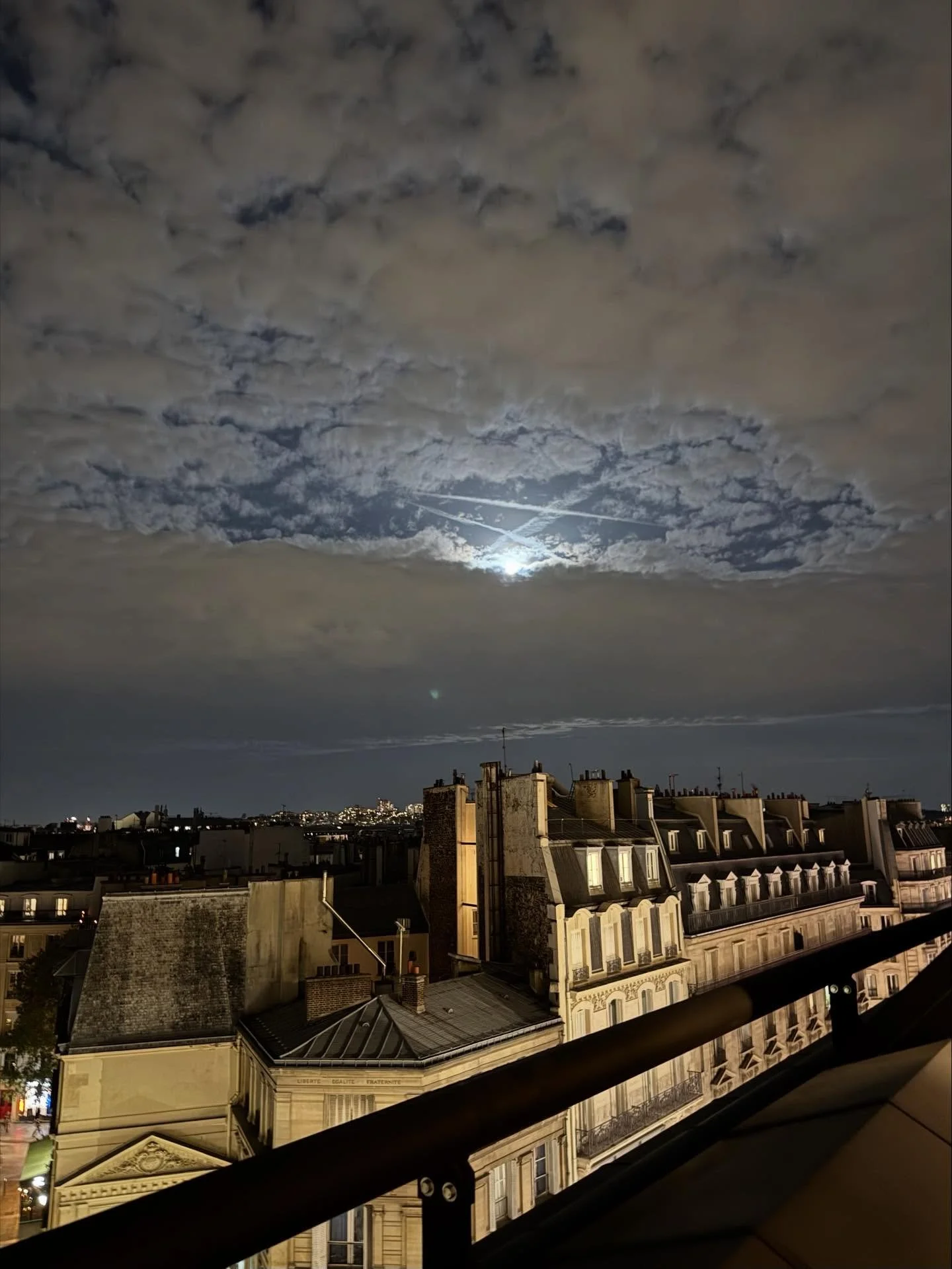 In the weeks leading up to DUCO France a most special invitation arrived 💌. It was for an exclusive private dinner at the home of Alice and J&eacute;r&ocirc;me Tourbier, owners of the luxury Les Source Hotels (and family of the iconic Caudalie skinc