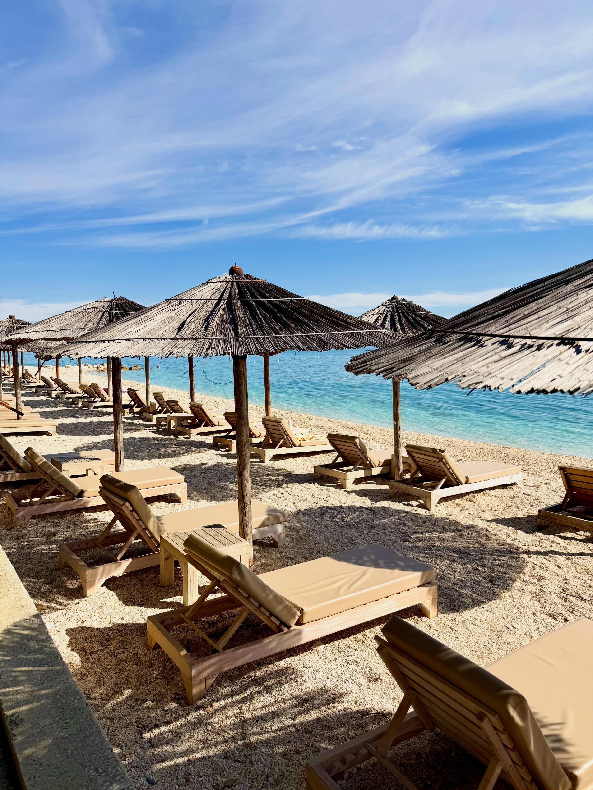 A personal afternoon at the Gooshter Beach Club at Le Meridien Split was the perfect way to cap off 3 days of Private Luxury Events.  The sparkling water, fresh breezes and warm sunshine were revitalizing. ☀️🥂 Up next: A stay in the historic center 