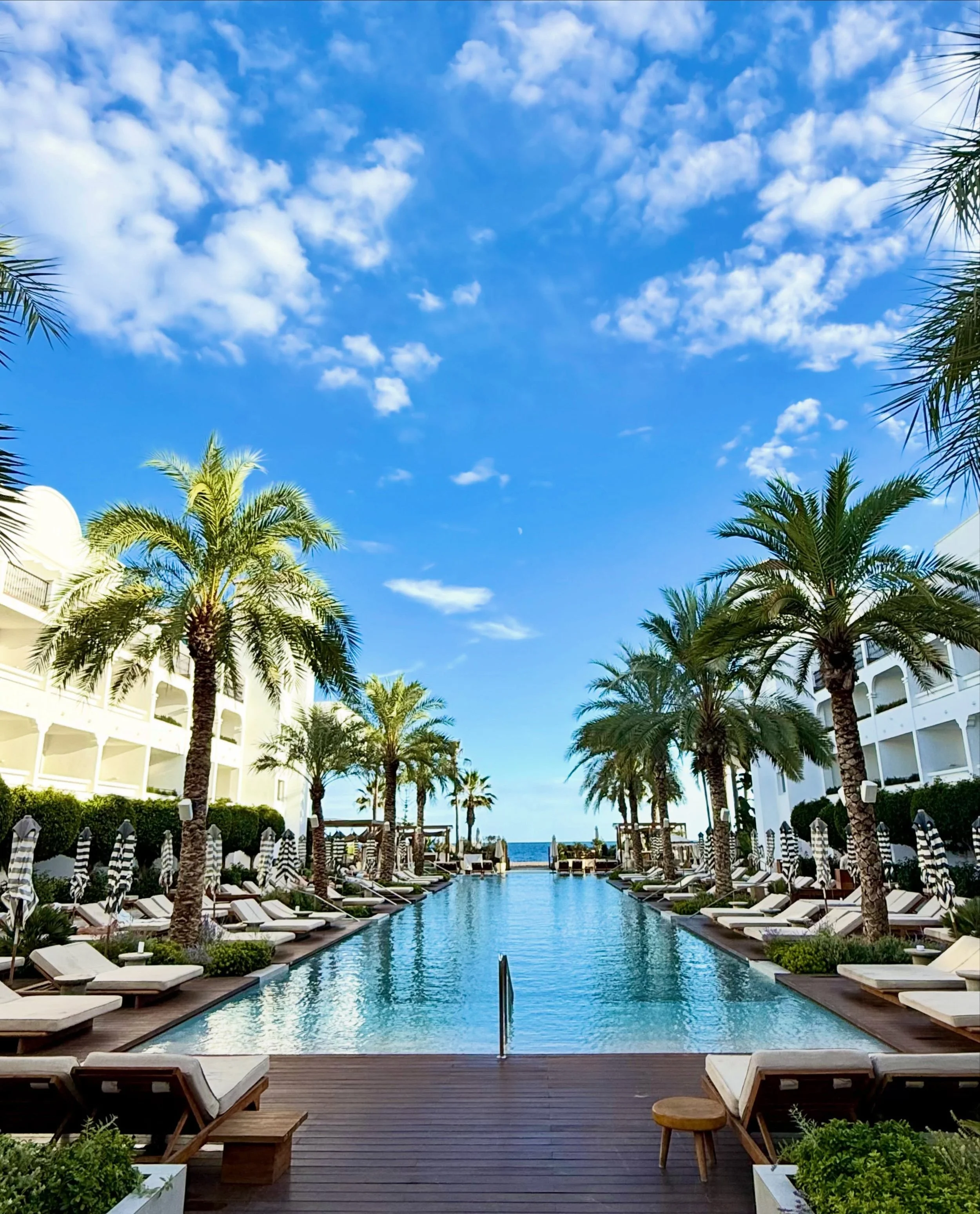 A sweet suite with a private pool is the perfect way of easing into a super busy 4 days of connection, experiences and fun with friends and colleagues in Marbella, Spain. 🇪🇸 #marbella #ducospain2026 #traveladvisor