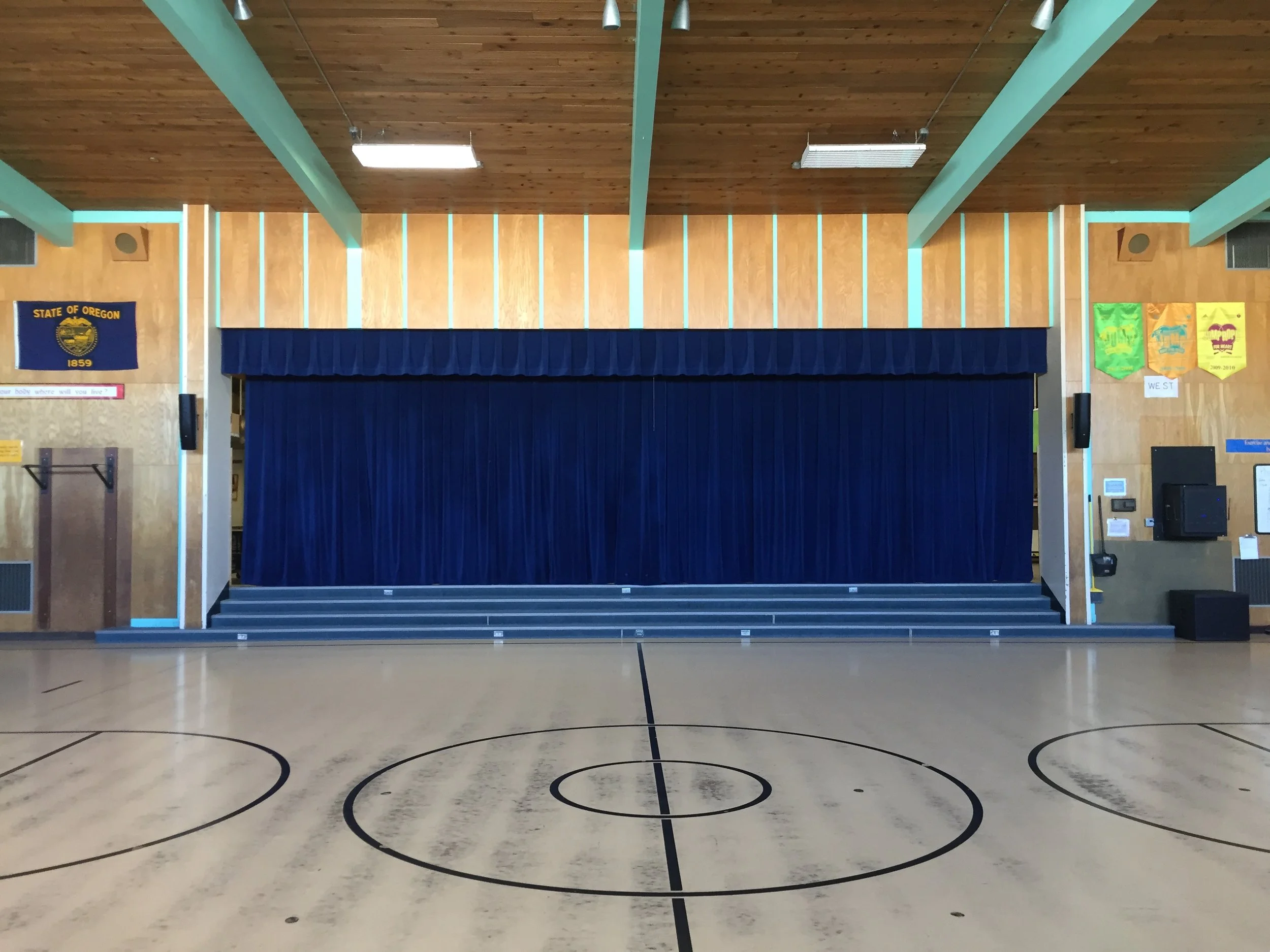 Dry Hollow Elementary School