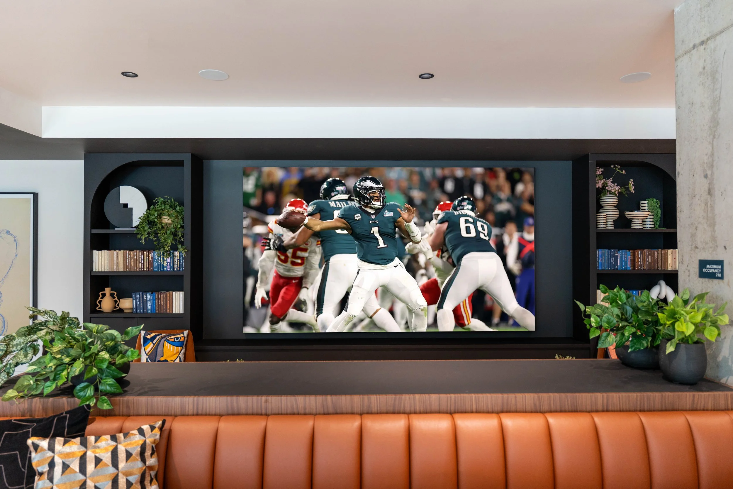 Upgrade Your Resident Clubhouse: High-Impact Video Wall Solutions for Modern Communities