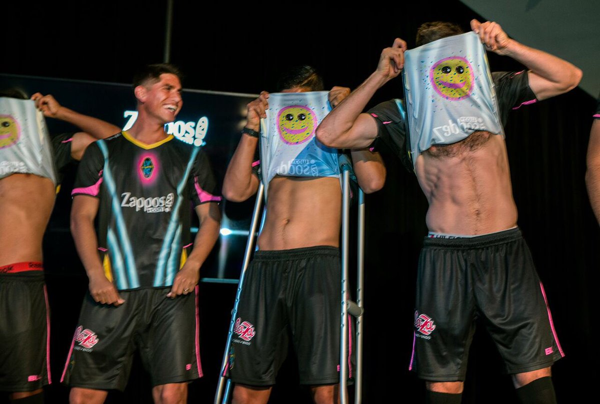 Las Vegas Light jersey.... unveil... (credit LV Lights).
