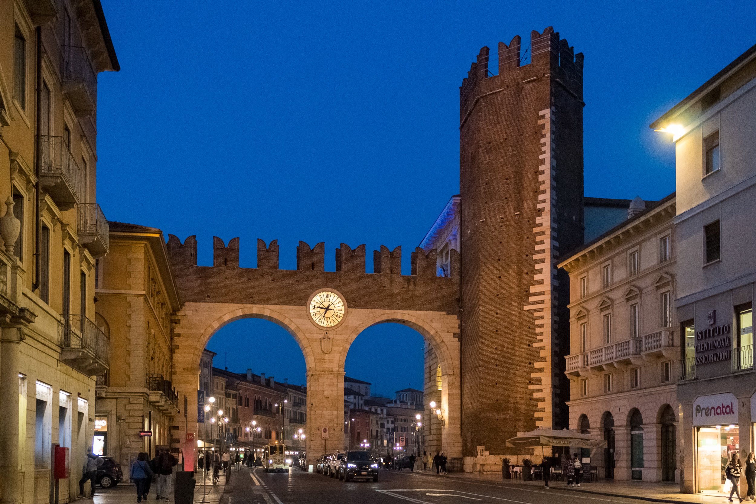 Portoni della Bra by night