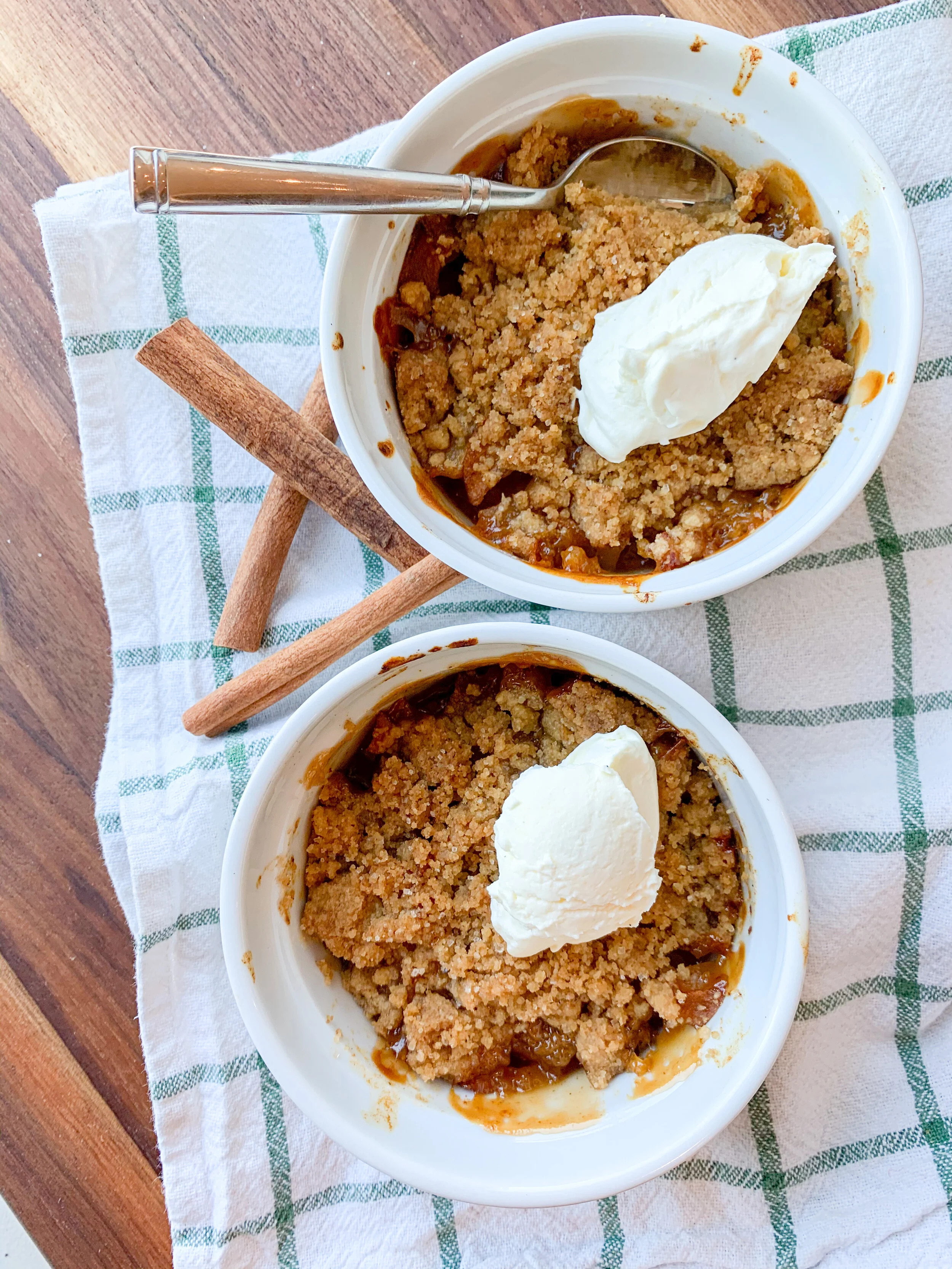Easiest Apple Crisp 