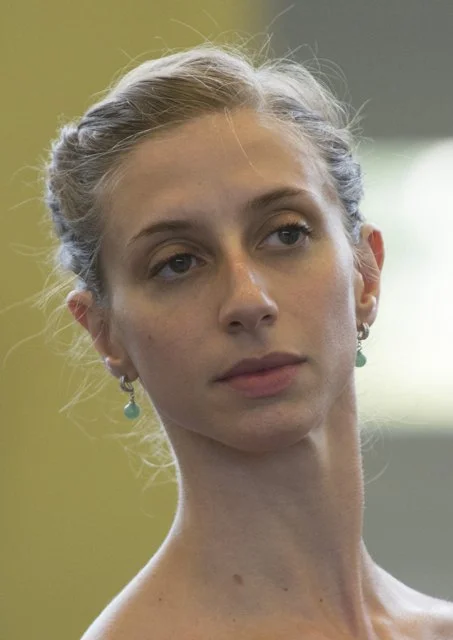 Jagodnik, Elinor Bailarina (Francia)