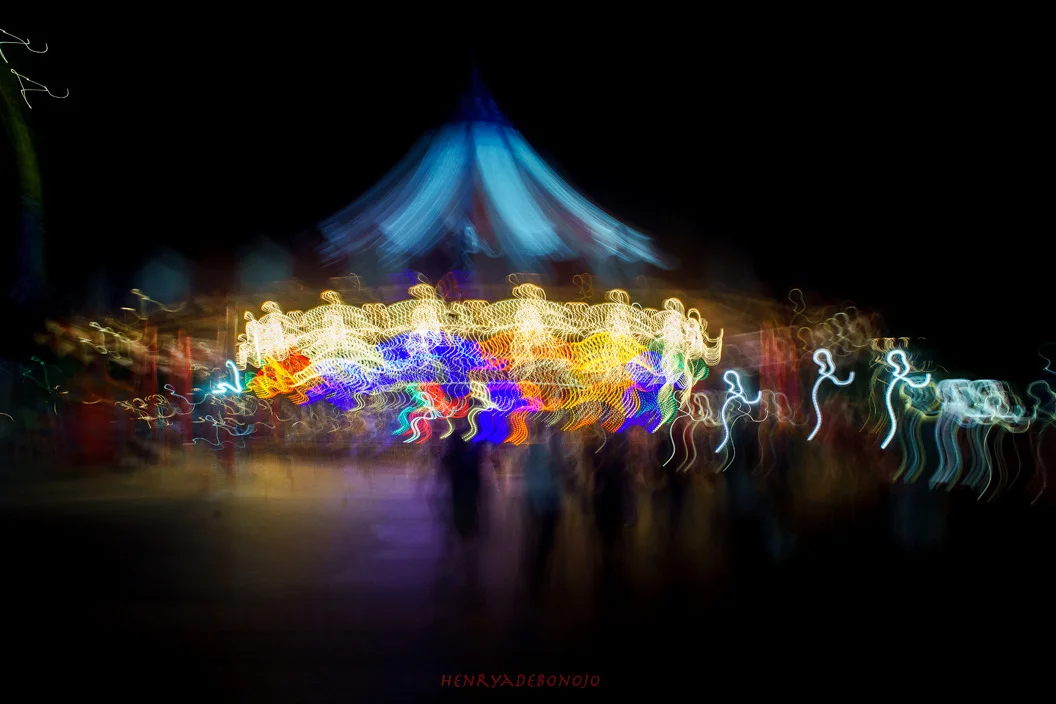 Carousel001.jpg