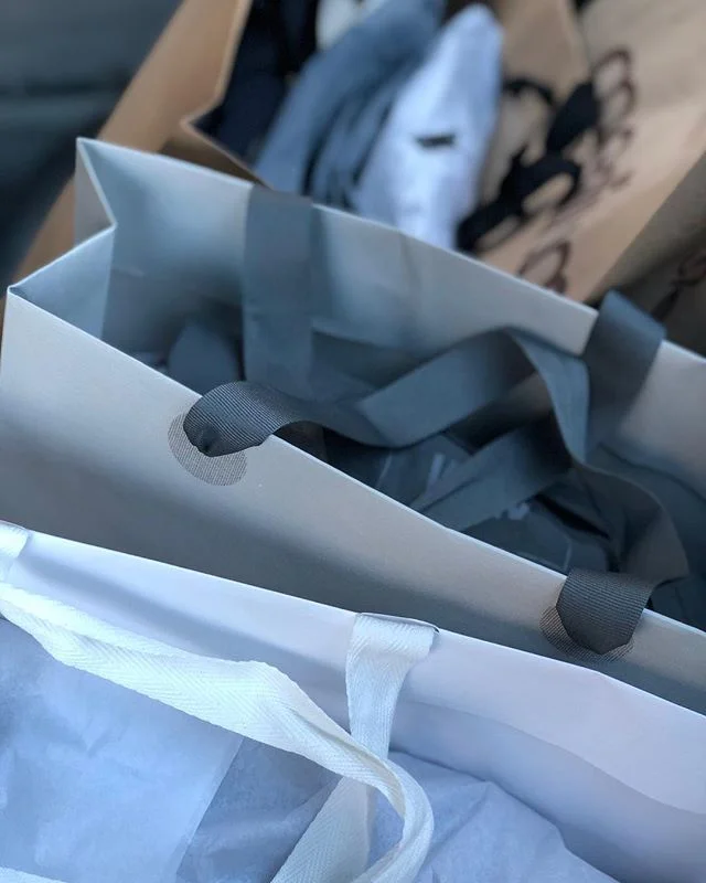 Off to a client fitting with some of my favorite go-to brands for essentials. This couple wanted a refresh of their staples for the new year. xx LY
.
.
.
.
#lystyles #personalstylist #fashionessentials #newyearrefresher #personalshopping #winterfashi