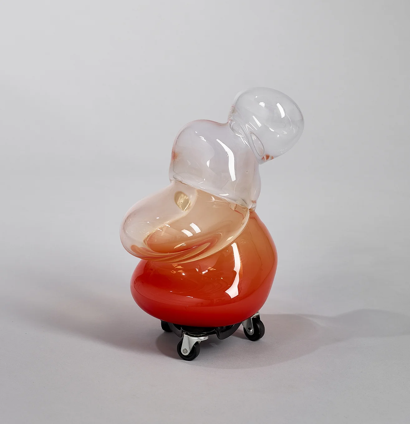 Red_on_wheels_1_72.jpg