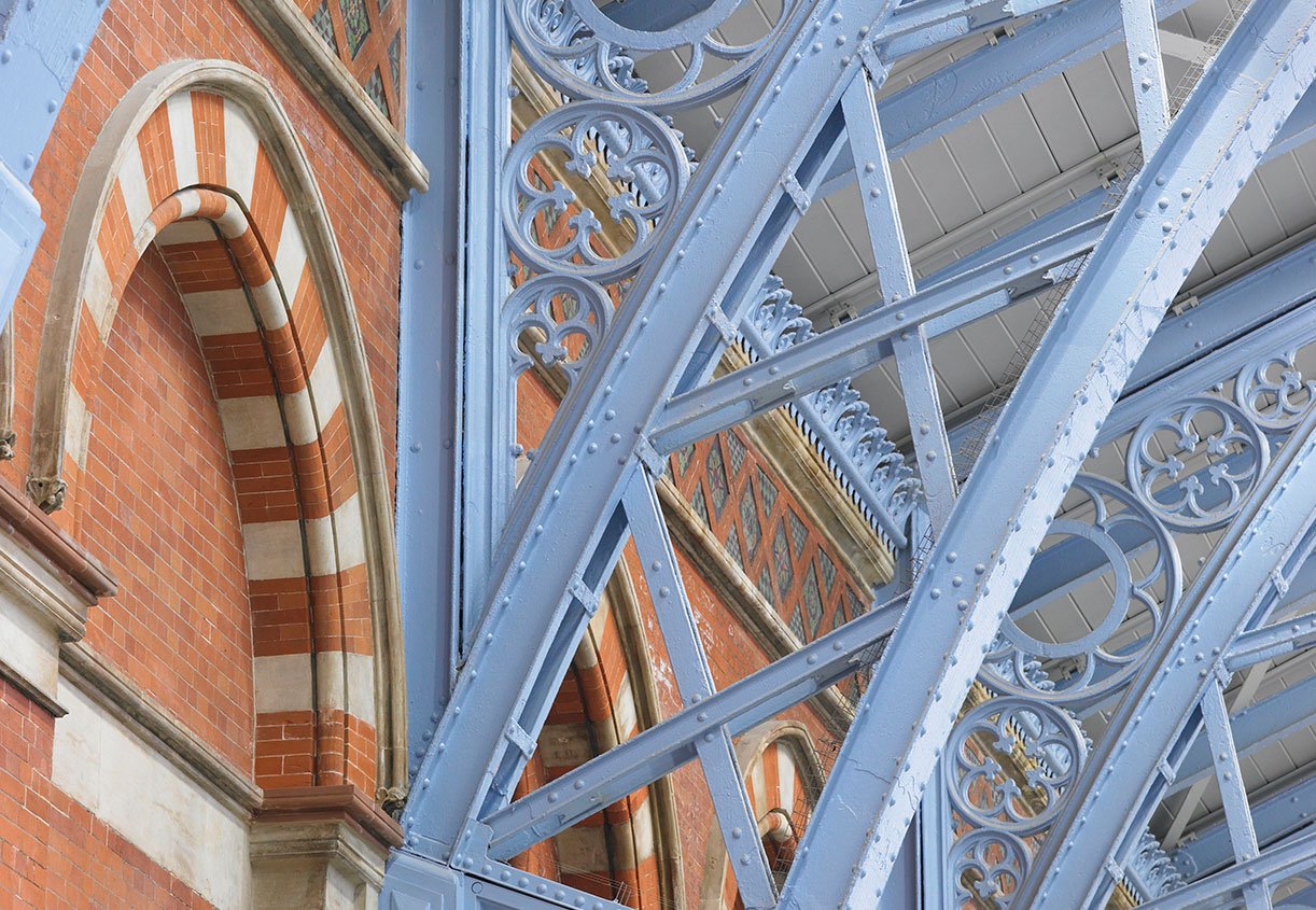  Changing the face of St Pancras Station to become the new home for Eurostar. 