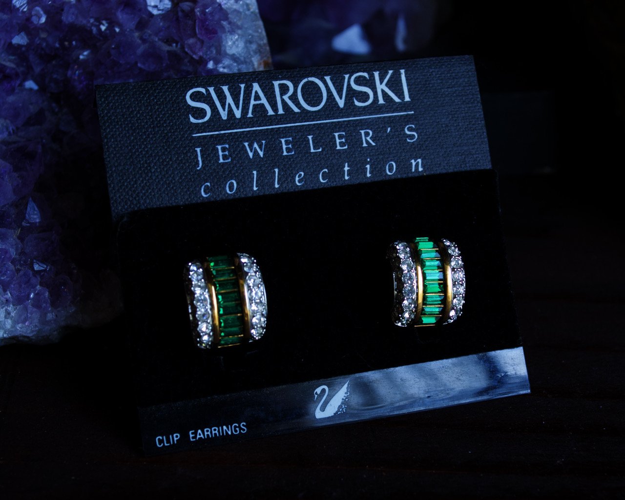 Share 155+ emerald clip on earrings best
