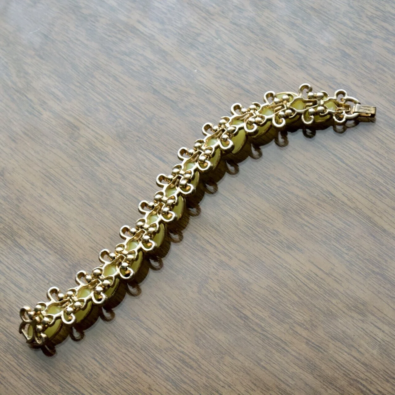 B81D8EB8-C584-4EDB-B658-327F27A0E619