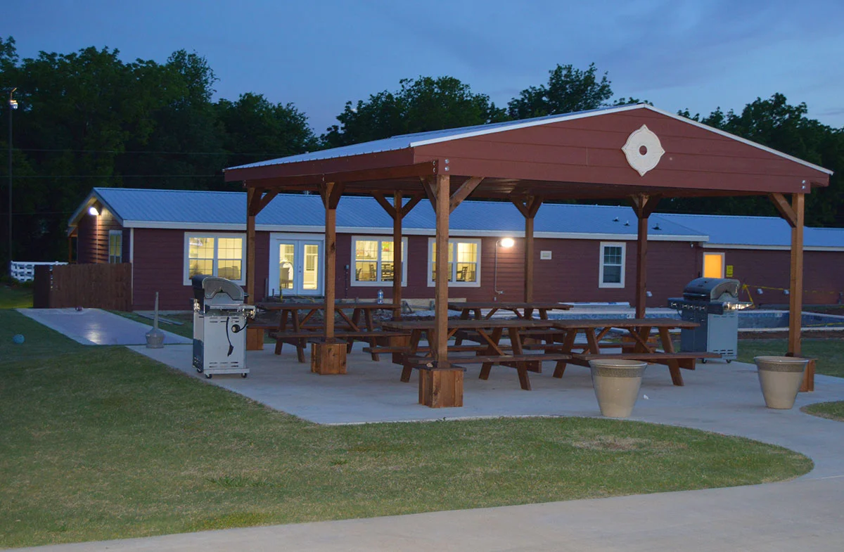 monkey-island-clubhouse-night.jpg