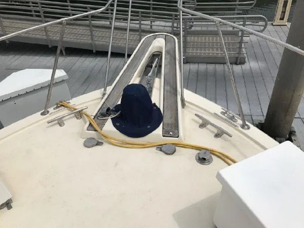 43 Hatteras - 4.jpg