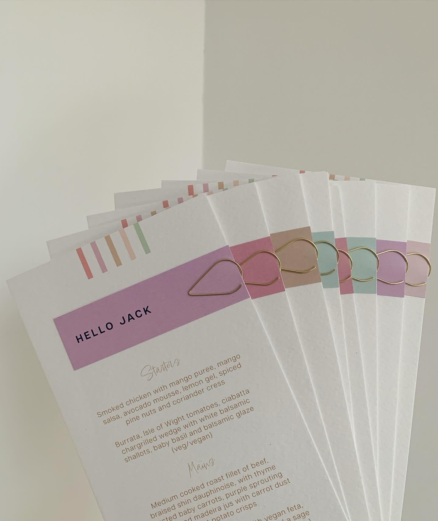 Pastel dreams 🍭🍽️

Placecards and menu combo in all its colourful glory for a wedding last summer at @botleyhillbarn 🍬

These mini cards are such a cute way to set up your place settings, complete on individual menus. So simple and fun. Adds some 