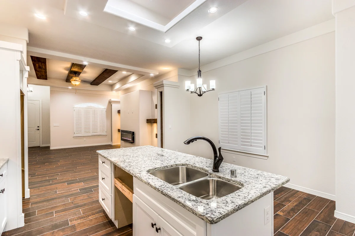 13610 Harbottle-17.jpg