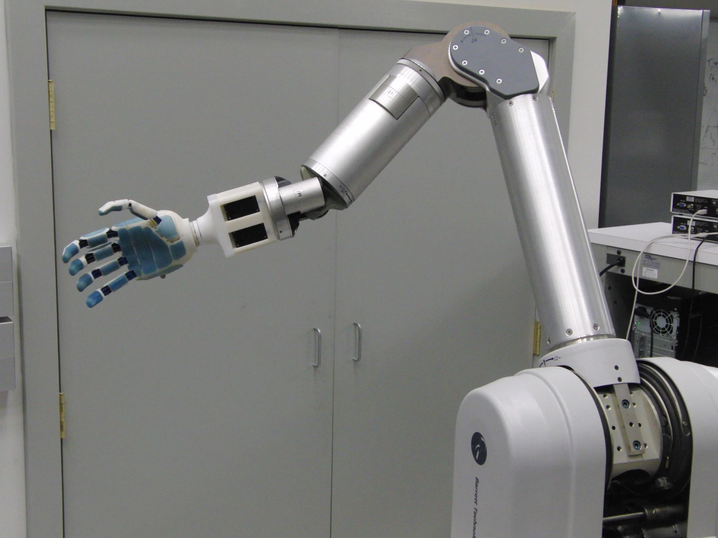  The body-powered prosthetic hand was a Ph.D. thesis project for a graduate student in the Grab Lab at Yale. It aims to be a passive, under-actuated, and anthropomorphic prosthetic powered by a traditional shoulder harness used by many upper body amp