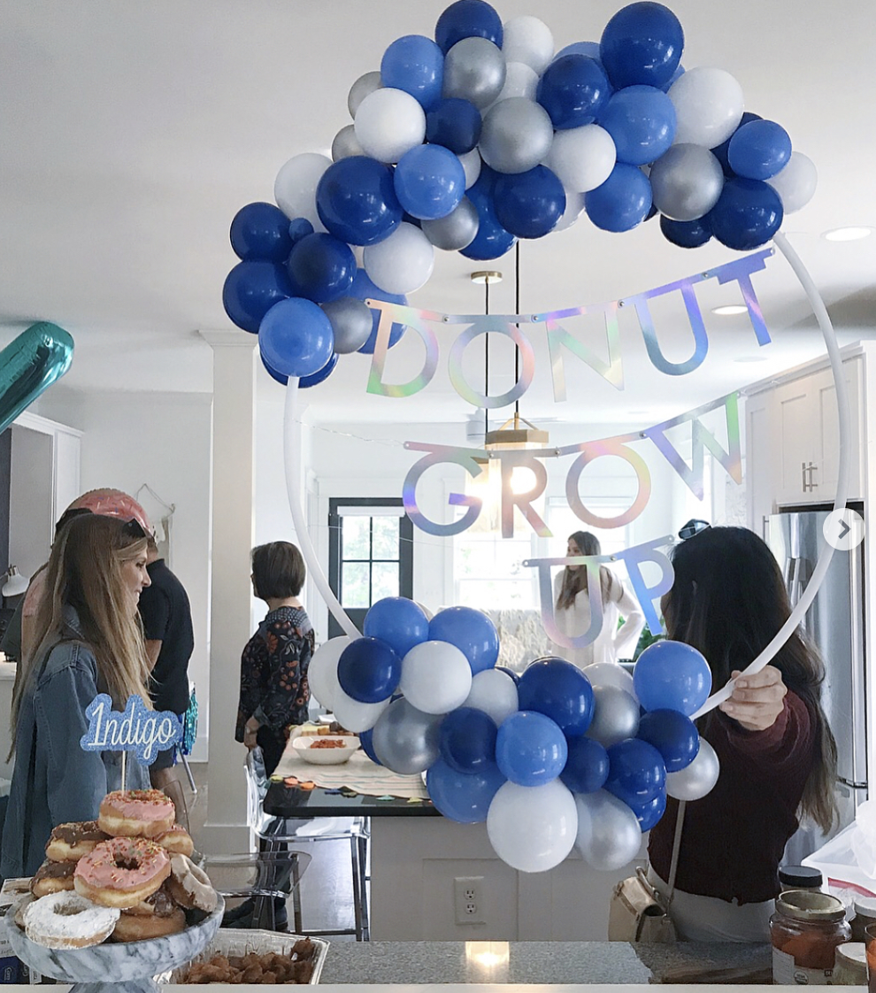 vroom_vroom_balloon_wreath_donut_grouw_up_first_birthday_blue.png
