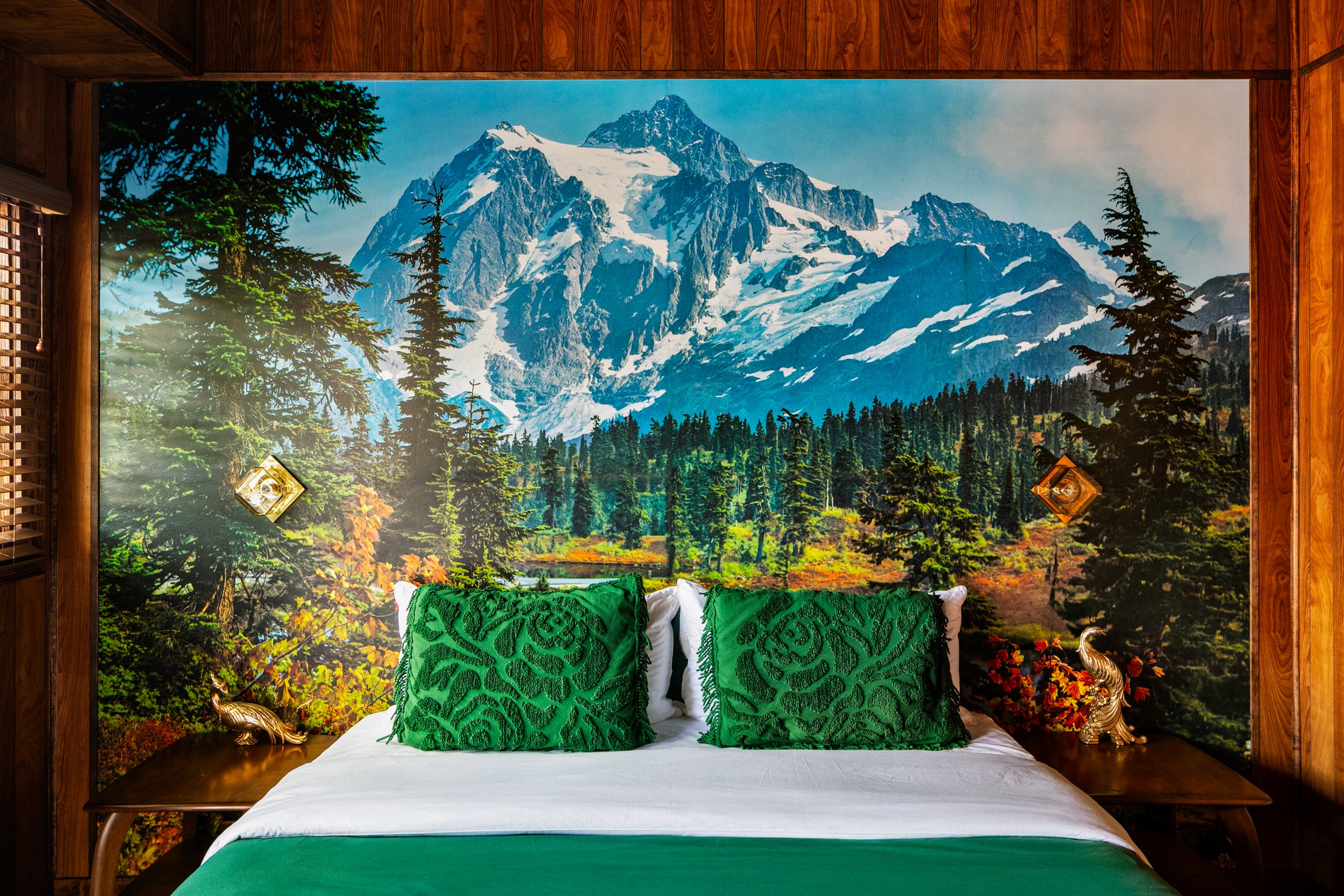 dive_motel-1.jpg