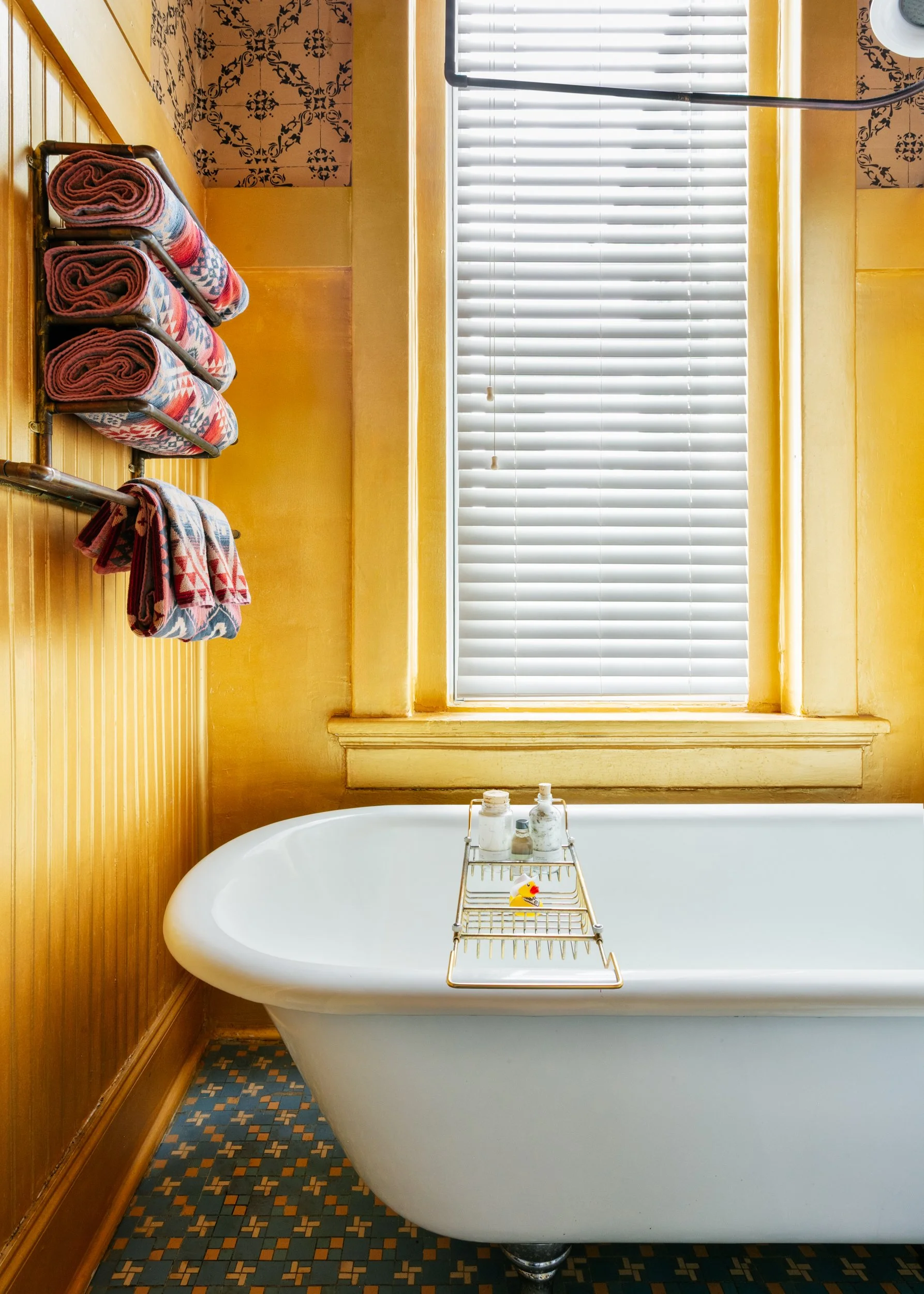 uc_nashville_bathe detail-1.jpg