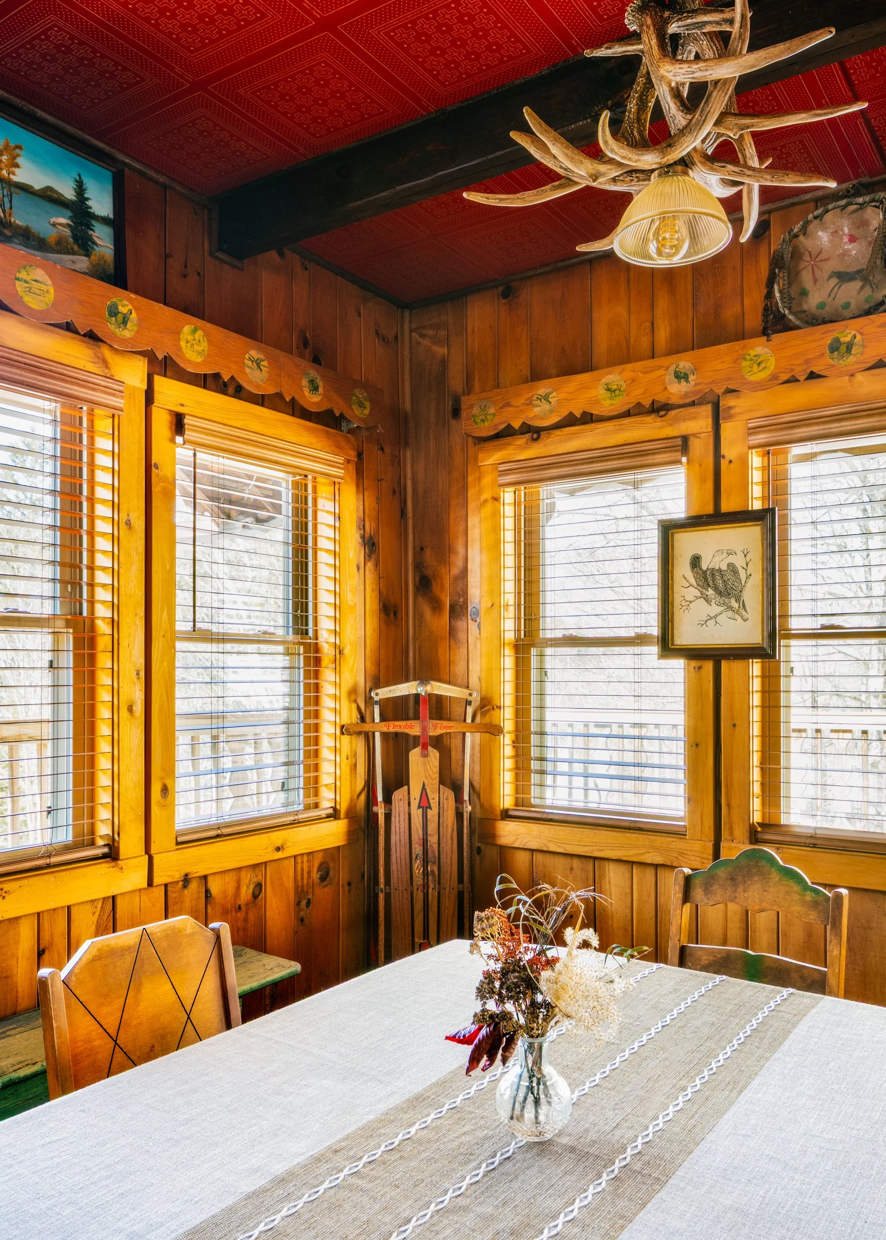 uc_lodge_mtn_view_dining-1.jpg