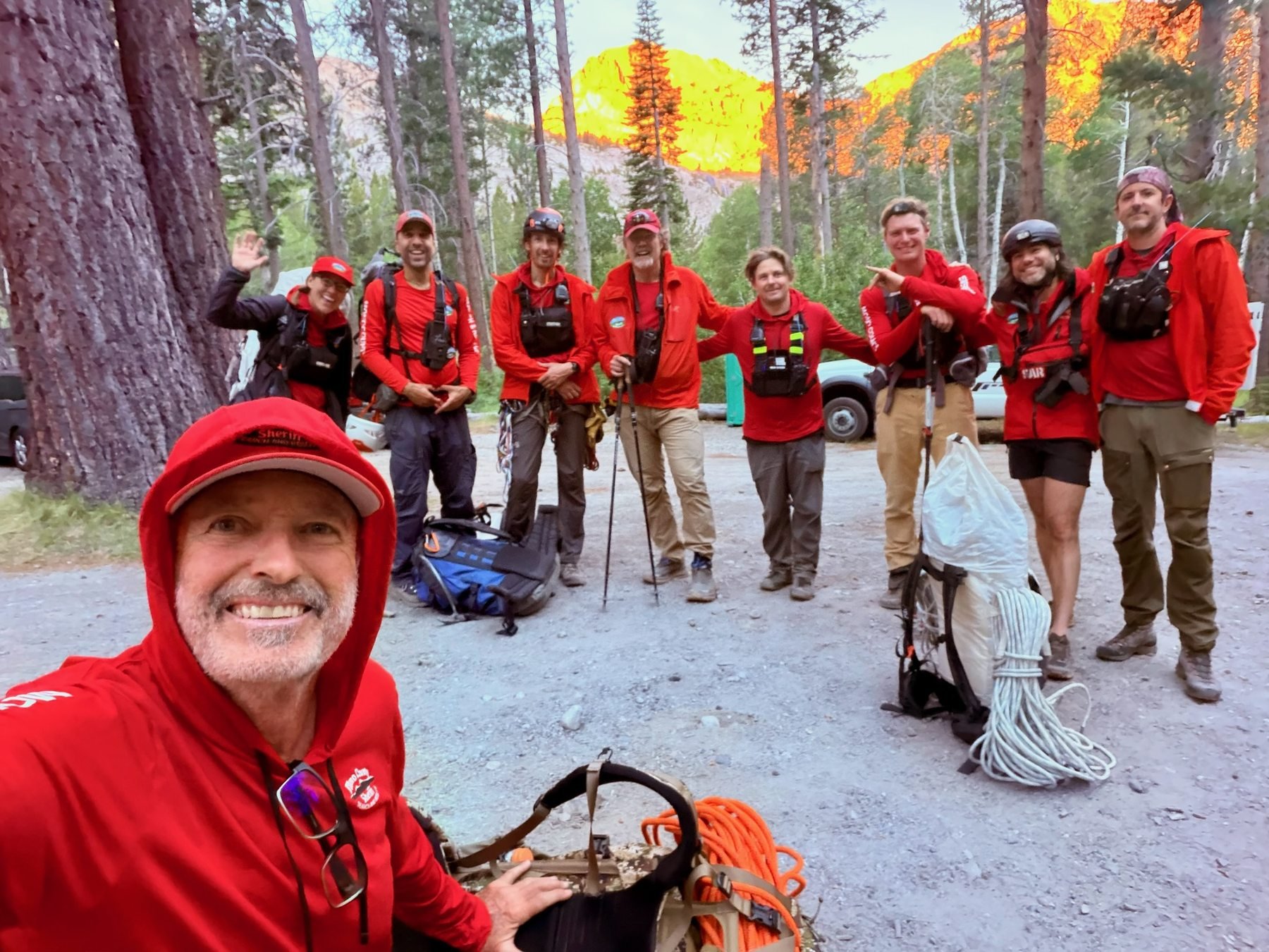 Mono SAR volunteers together after the Carson Peak rescue