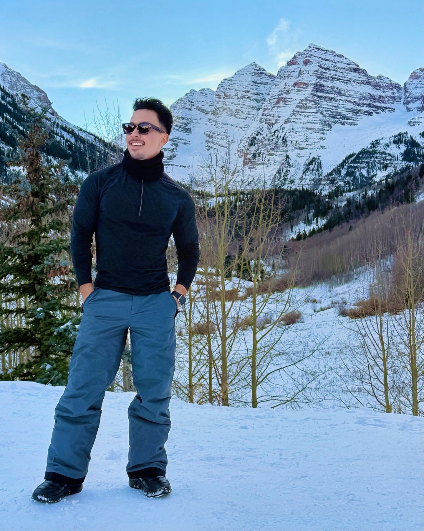 Aspen weekend ❄️🏔️🎿

Had fun skiing with friends and finally got to check snowmobiling off my bucket list ✅

Who else loves a winter getaway like this? 👋

#Aspen #AspenColorado