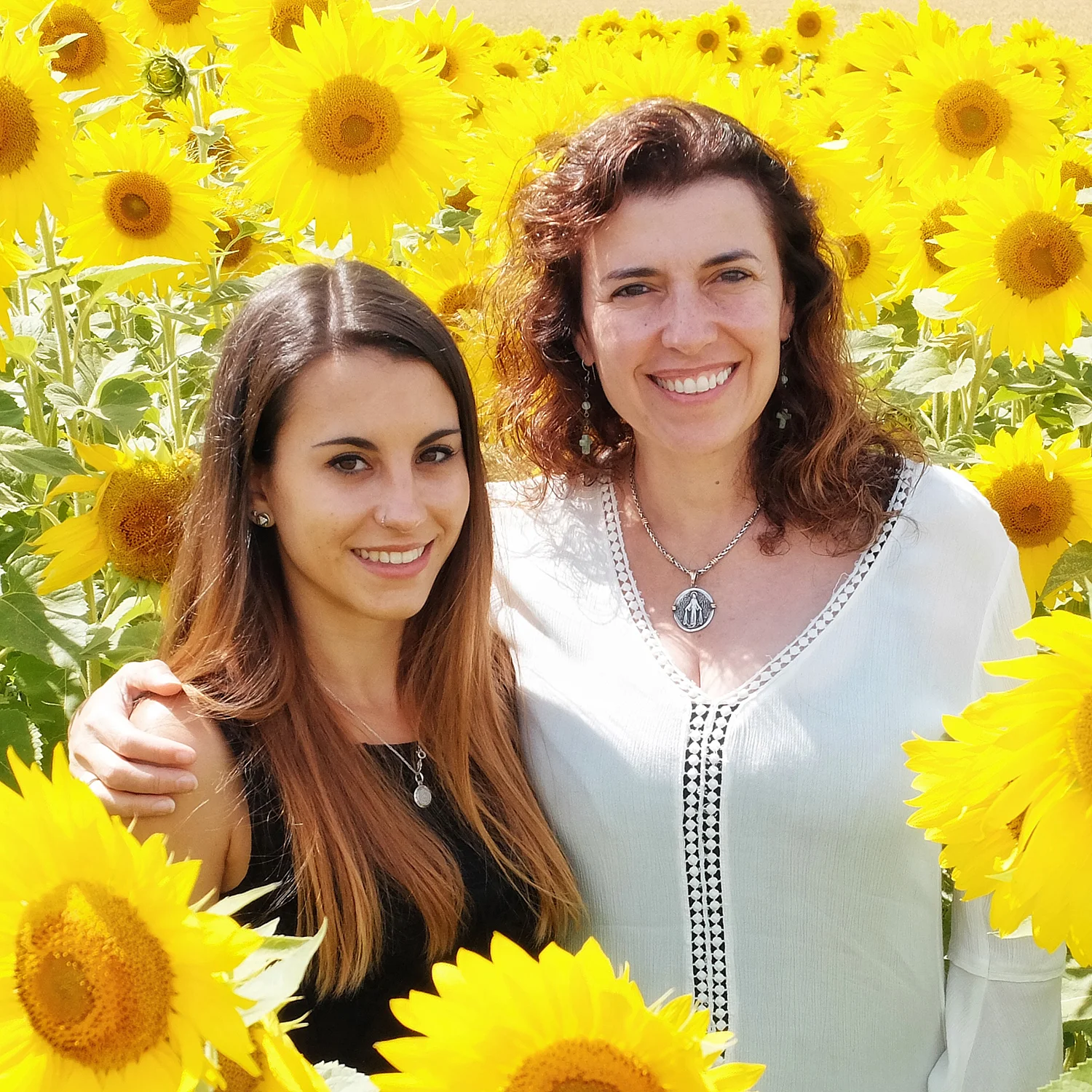Anita Ruivo & Patty Sanchez