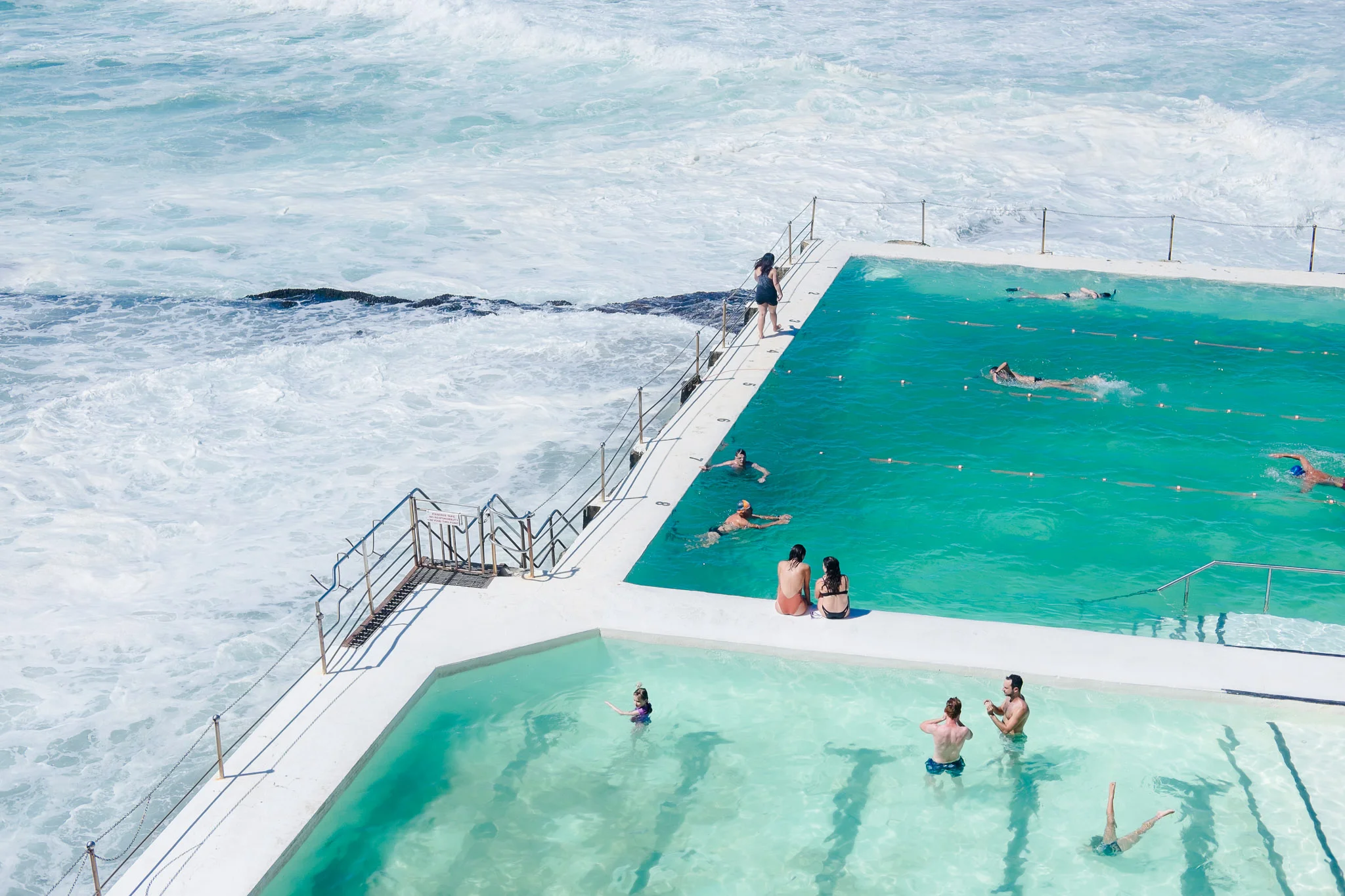 australia-sydney-bondi-beach-3.jpg