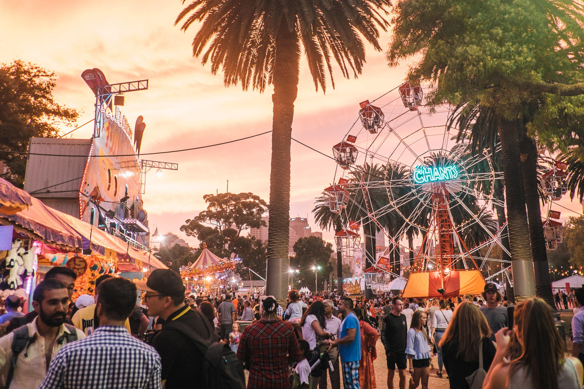 australia-melbourne-fair-carnival.jpg