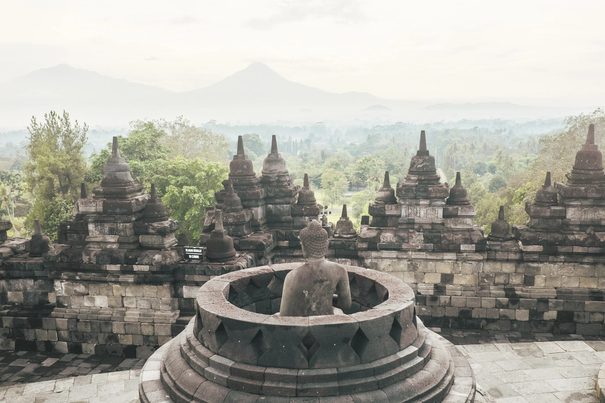indonesia-borobudur-2.jpg