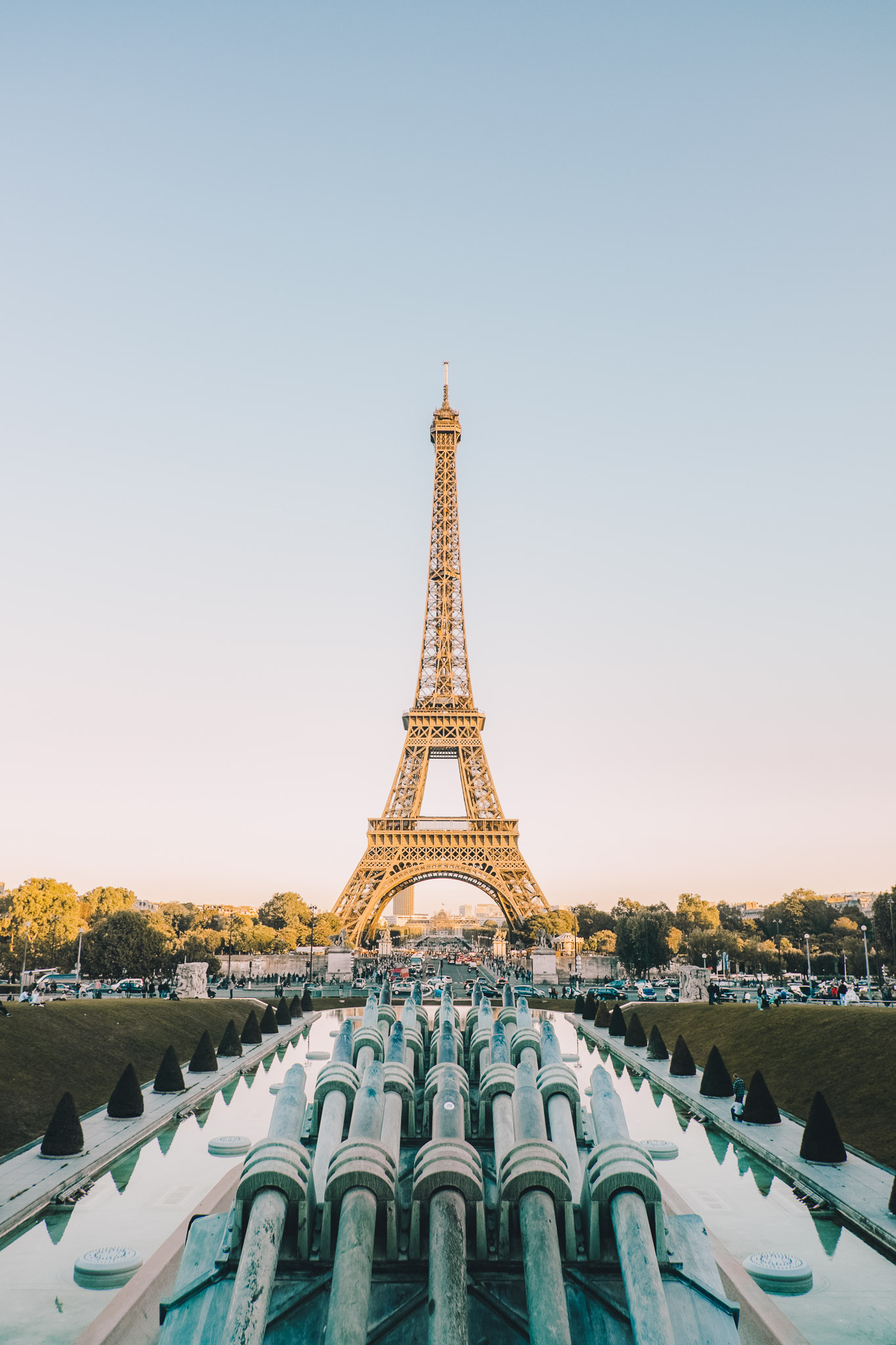 france-paris-eiffel-tower.jpg
