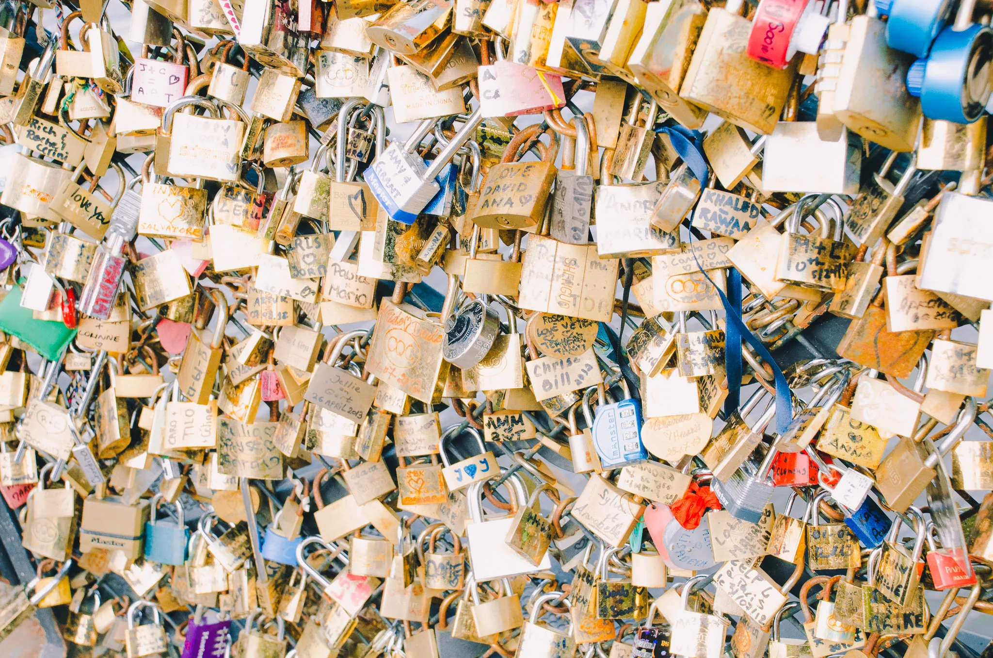 france-paris-2013-3-lock-bridge.jpg