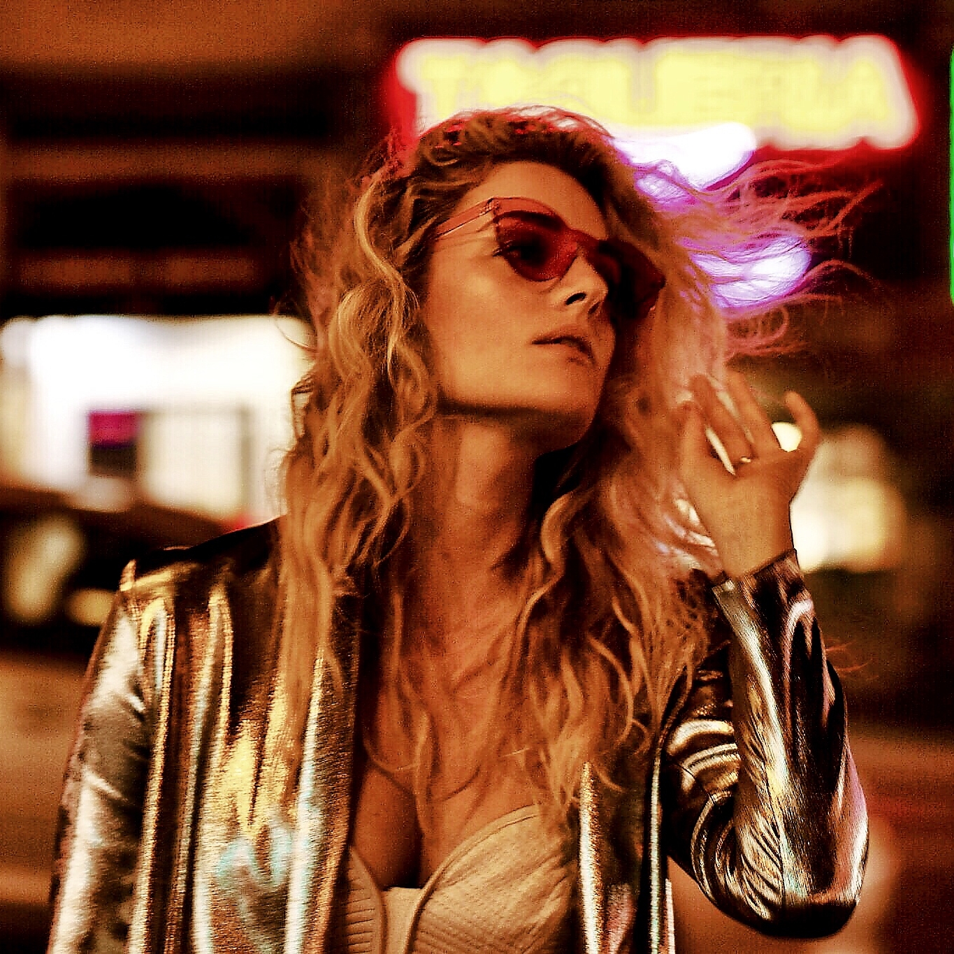 How To Lose a Popstar in 10 Weeks