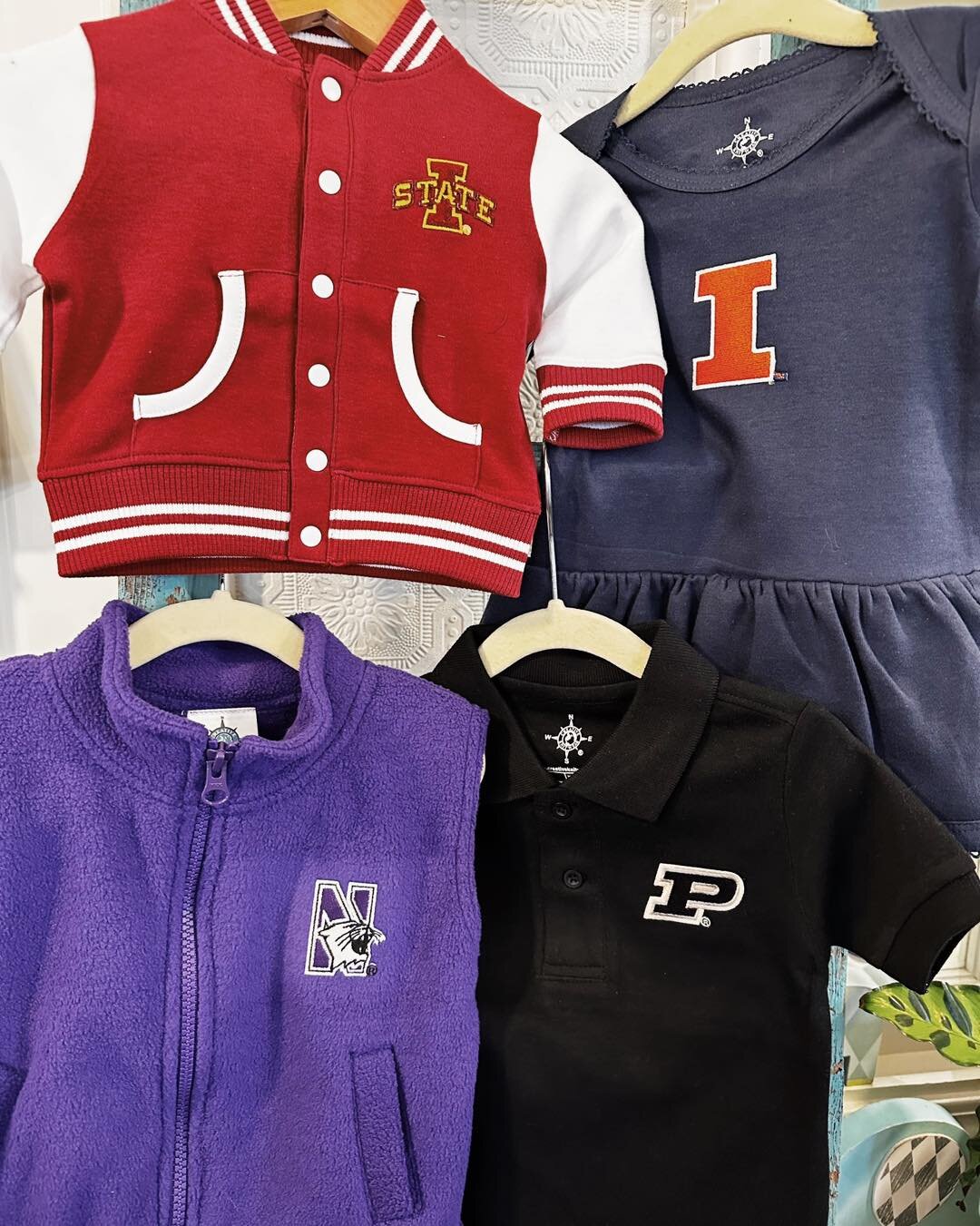 Who are you cheering for this week? Let us know in the comments! 🏀

P.S. These aren&rsquo;t the only schools represented at A Baby Naturally! They are just the only ones that fit in the photo 😉