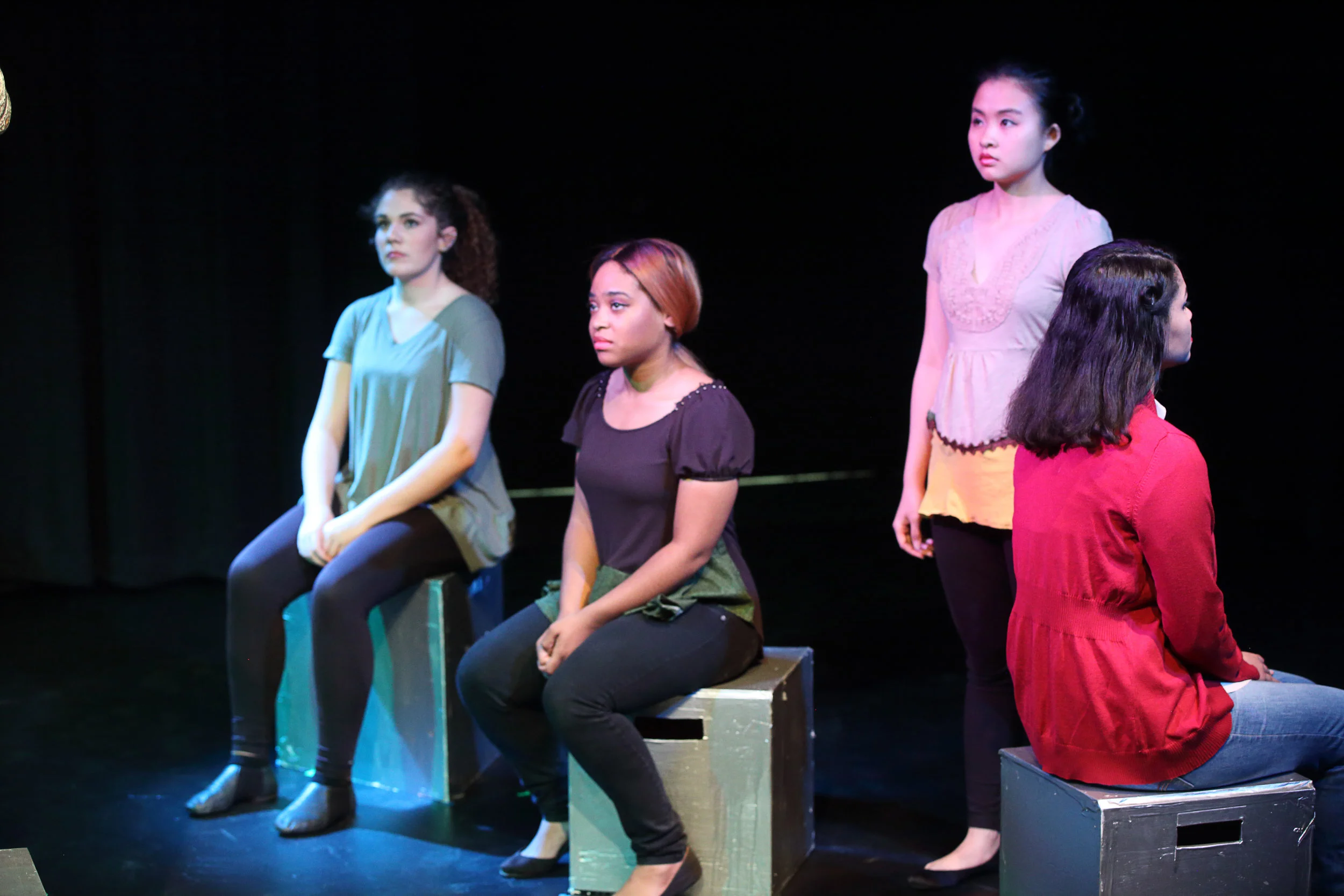 151014wes-witches331.jpg