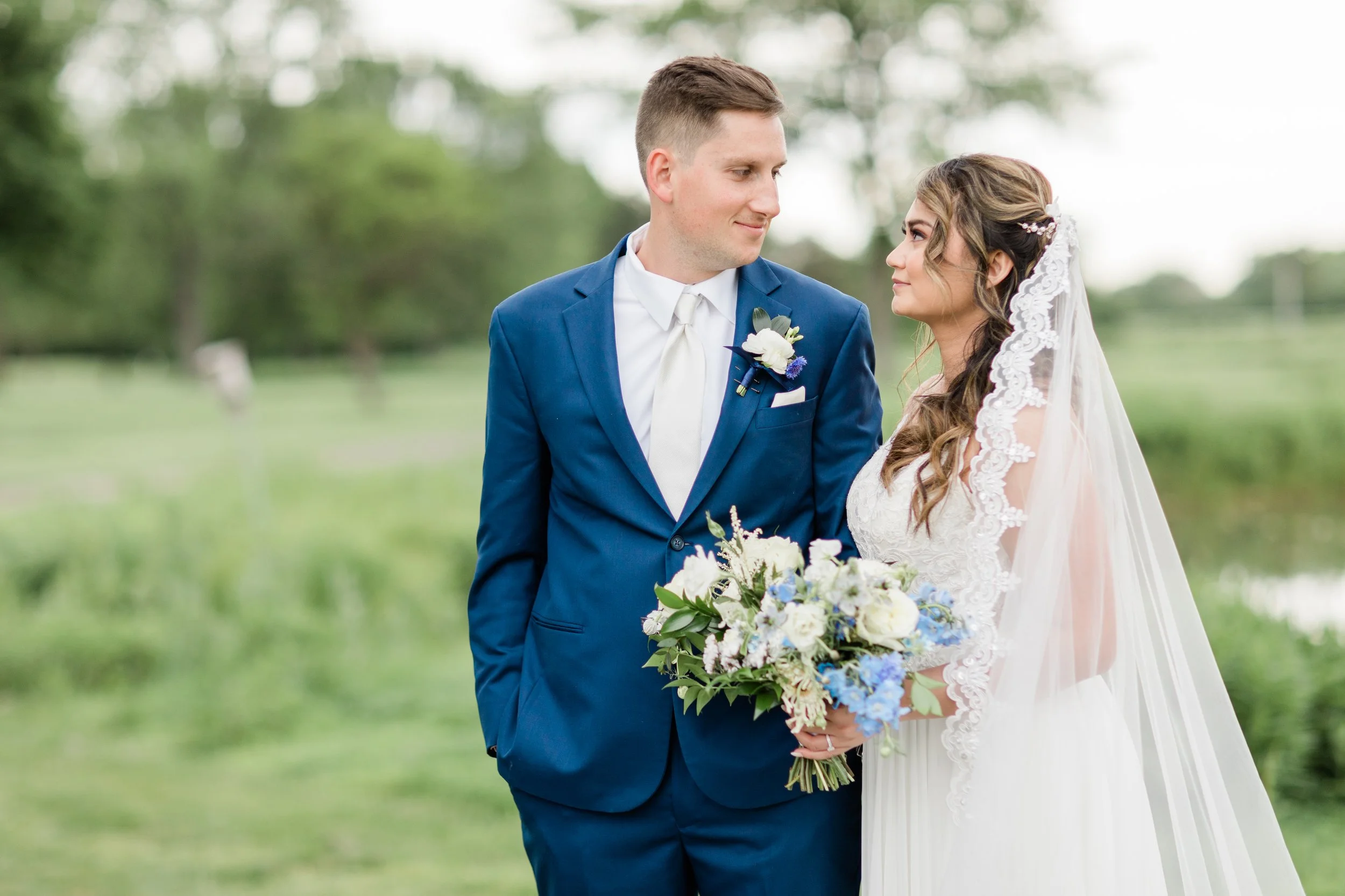 pbl_chevychasewedding_mrandmrs_16.jpg