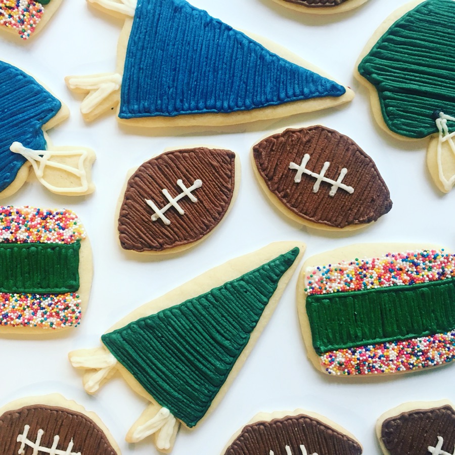 Football Cookies.JPG