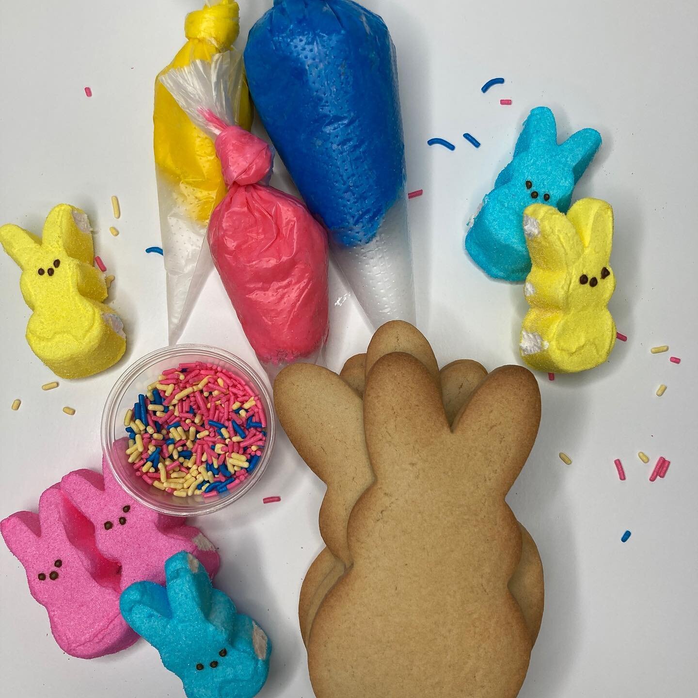 I miss my Peeps! Do you?! Luckily you can send them this adorbs decorating kit!